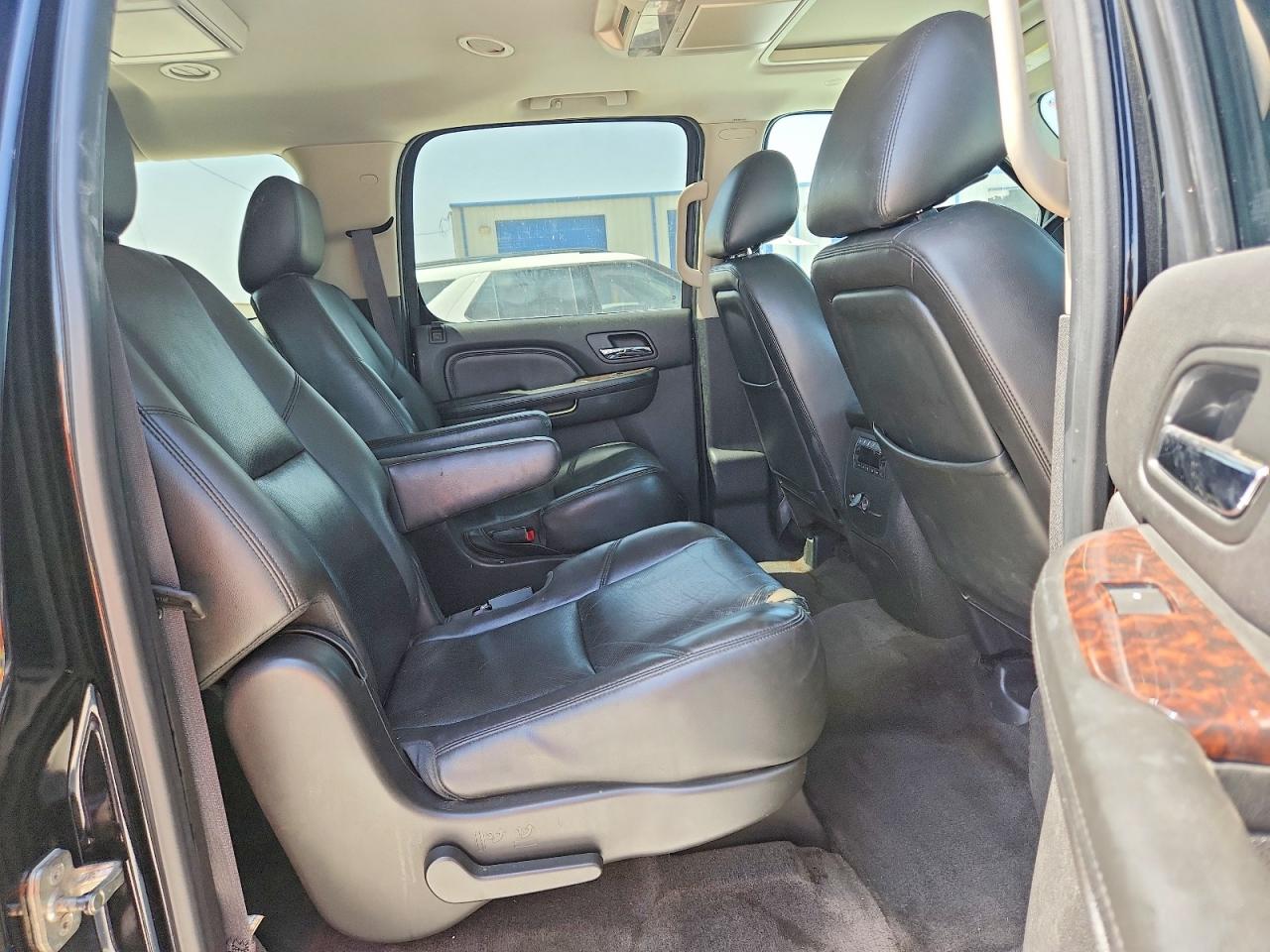 2013 Gmc Yukon Xl Denali Black vin: 1GKS2MEF6DR129714