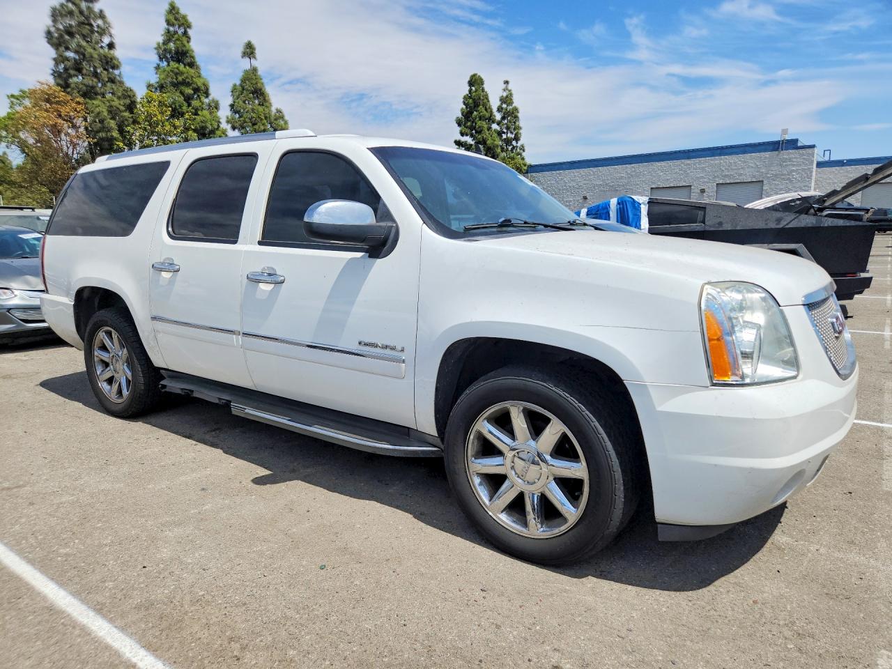 2014 Gmc Yukon Xl Denali Белый vin: 1GKS2MEF6ER132582