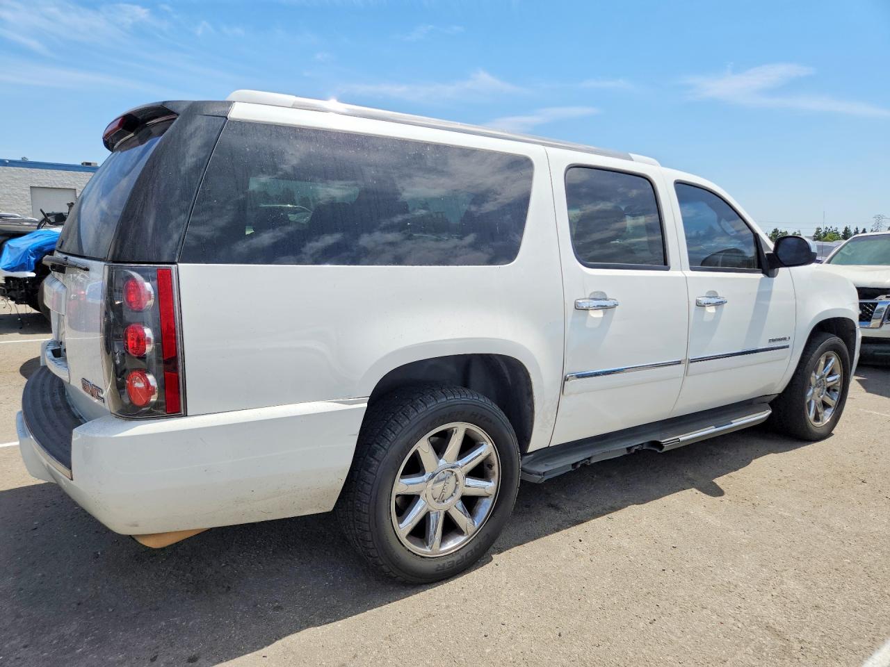 2014 Gmc Yukon Xl Denali Белый vin: 1GKS2MEF6ER132582