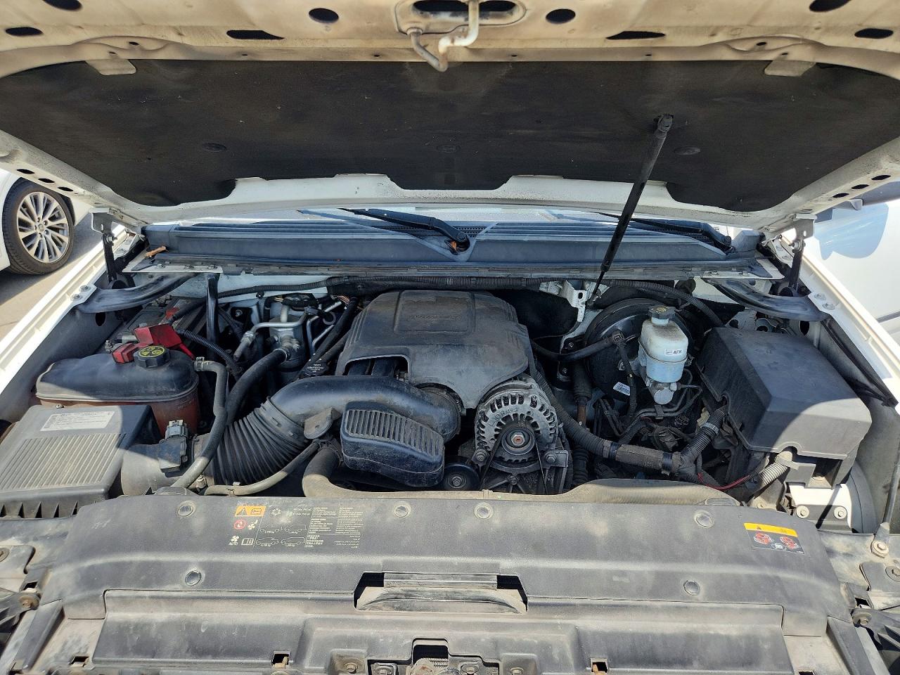 2014 Gmc Yukon Xl Denali Белый vin: 1GKS2MEF6ER132582