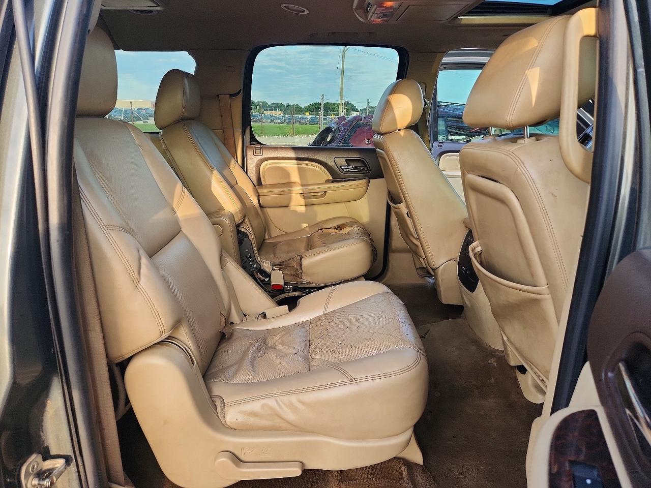 2011 Gmc Yukon Xl Denali Gray vin: 1GKS2MEF7BR206104