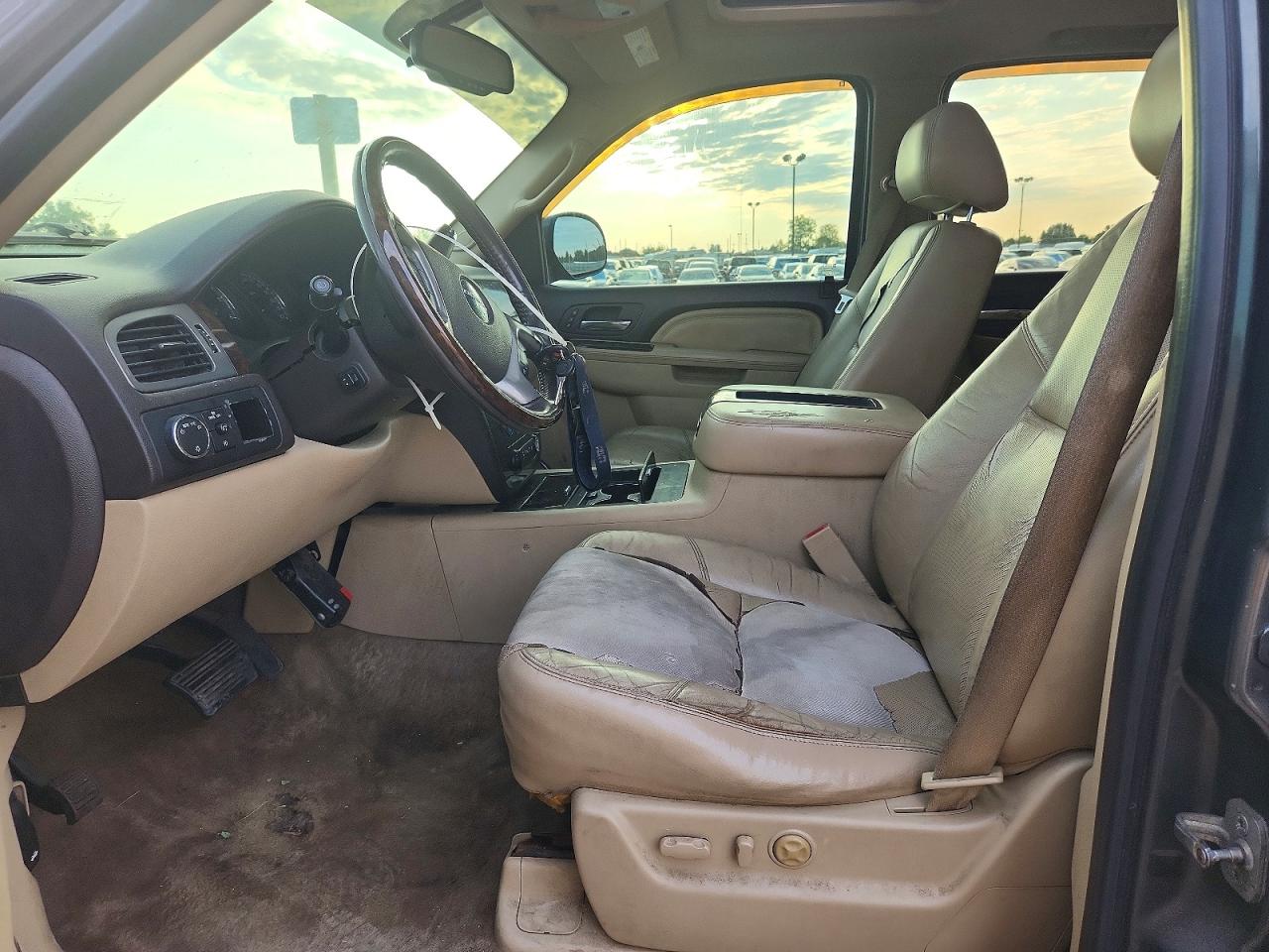 2011 Gmc Yukon Xl Denali Gray vin: 1GKS2MEF7BR206104