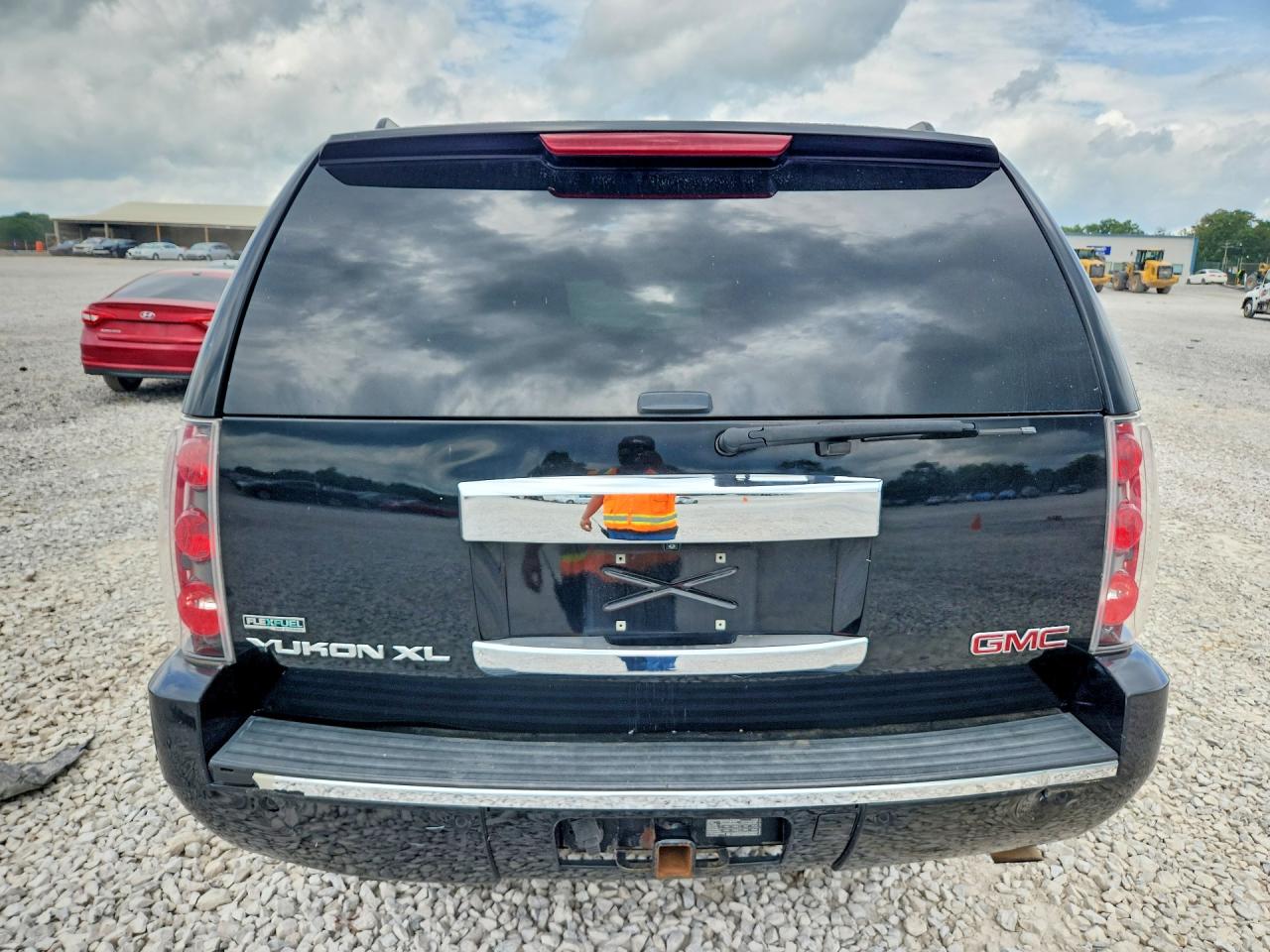2011 Gmc Yukon Xl Denali Black vin: 1GKS2MEF7BR298394