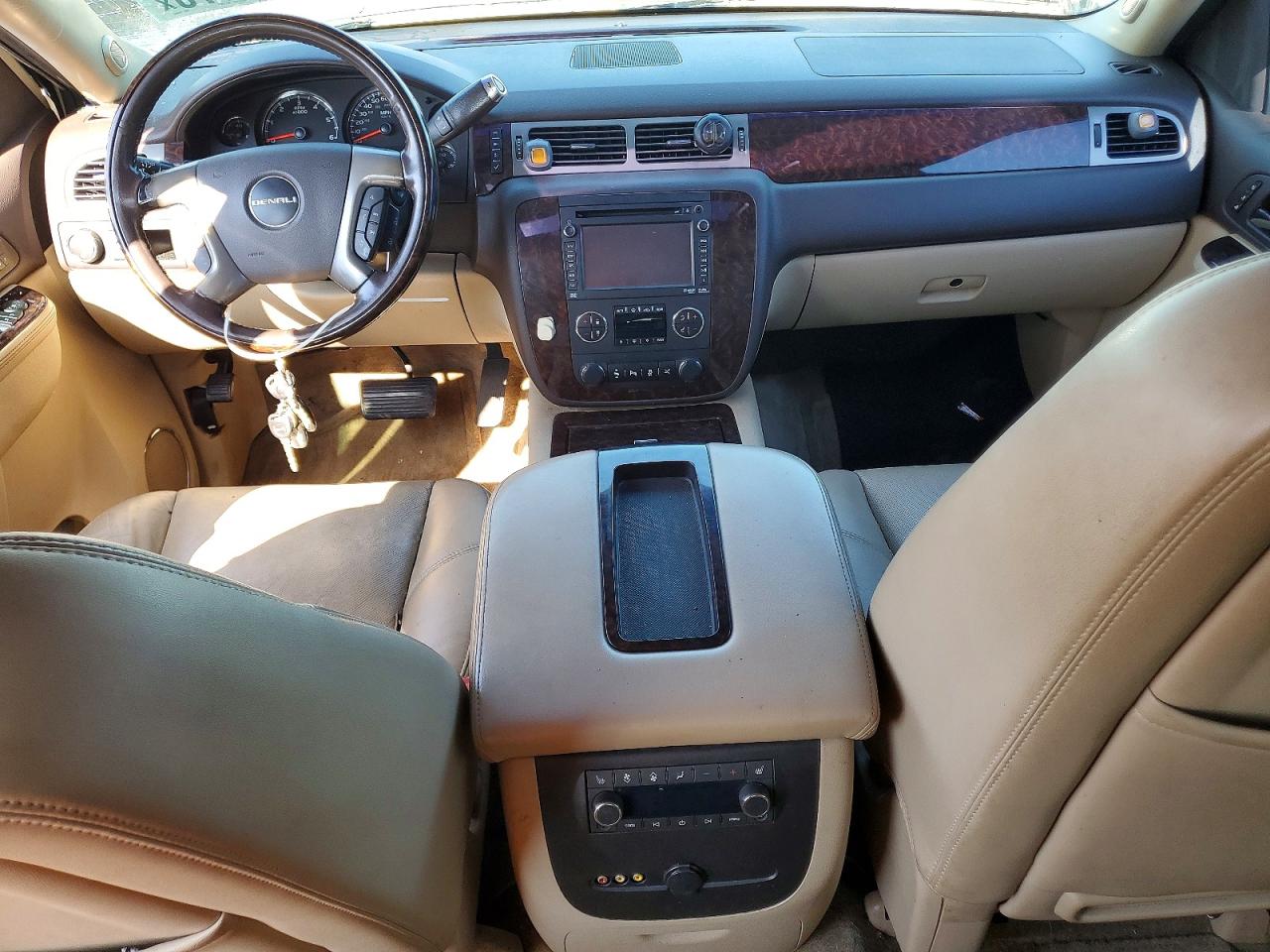 2012 Gmc Yukon Xl Denali Beige vin: 1GKS2MEF7CR115447