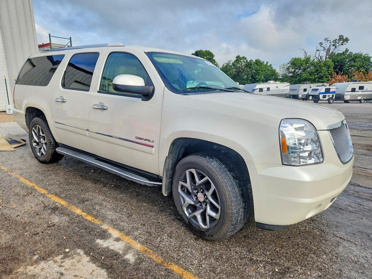 2012 Gmc Yukon Xl Denali White vin: 1GKS2MEF7CR200031