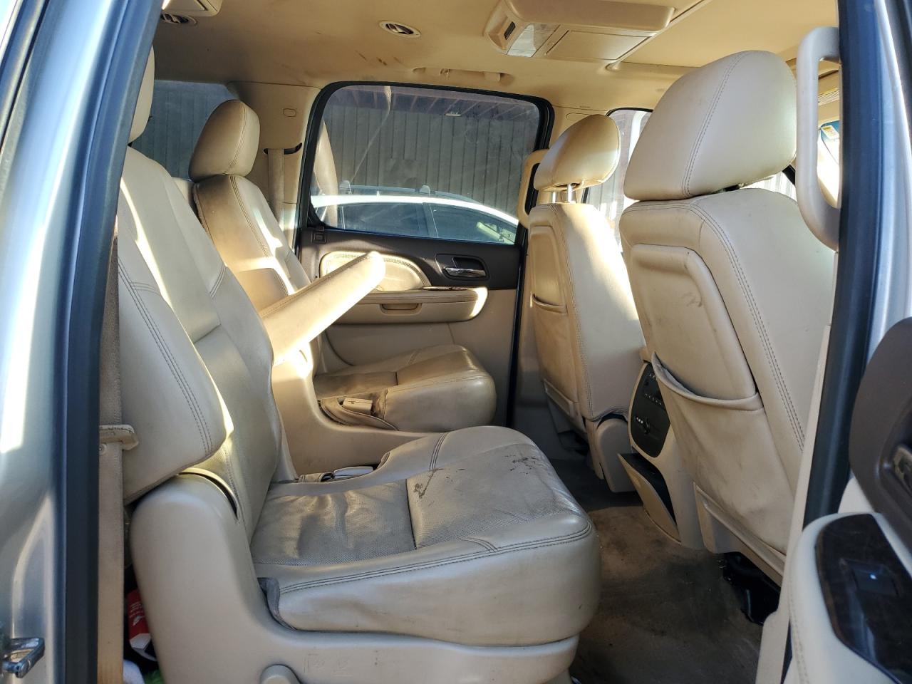 2013 Gmc Yukon Xl Denali Silver vin: 1GKS2MEF7DR165671