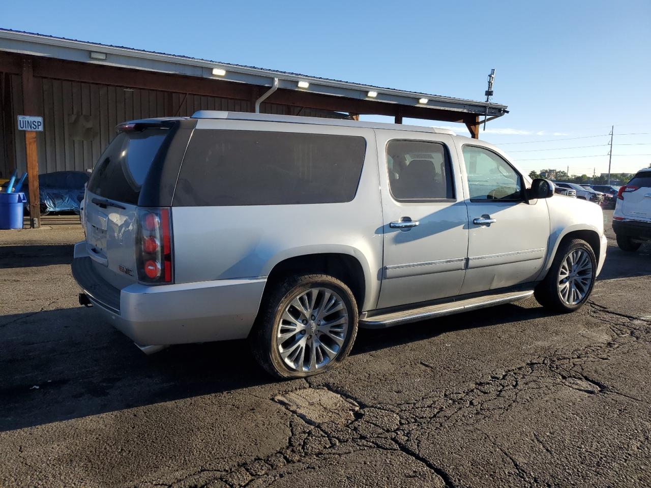 2013 Gmc Yukon Xl Denali Silver vin: 1GKS2MEF7DR165671