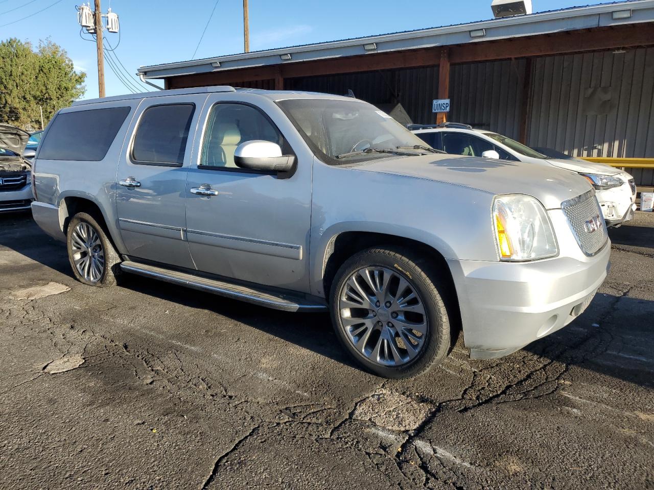 2013 Gmc Yukon Xl Denali Silver vin: 1GKS2MEF7DR165671