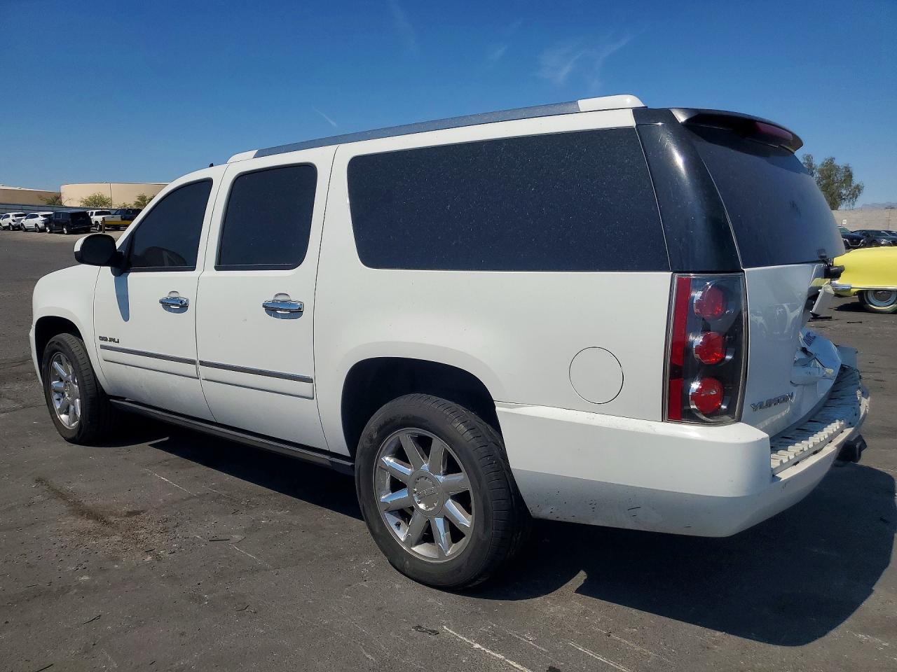 2014 Gmc Yukon Xl Denali White vin: 1GKS2MEF7ER106055