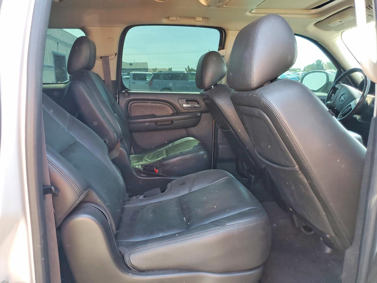2014 Gmc Yukon Xl Denali White vin: 1GKS2MEF7ER106055