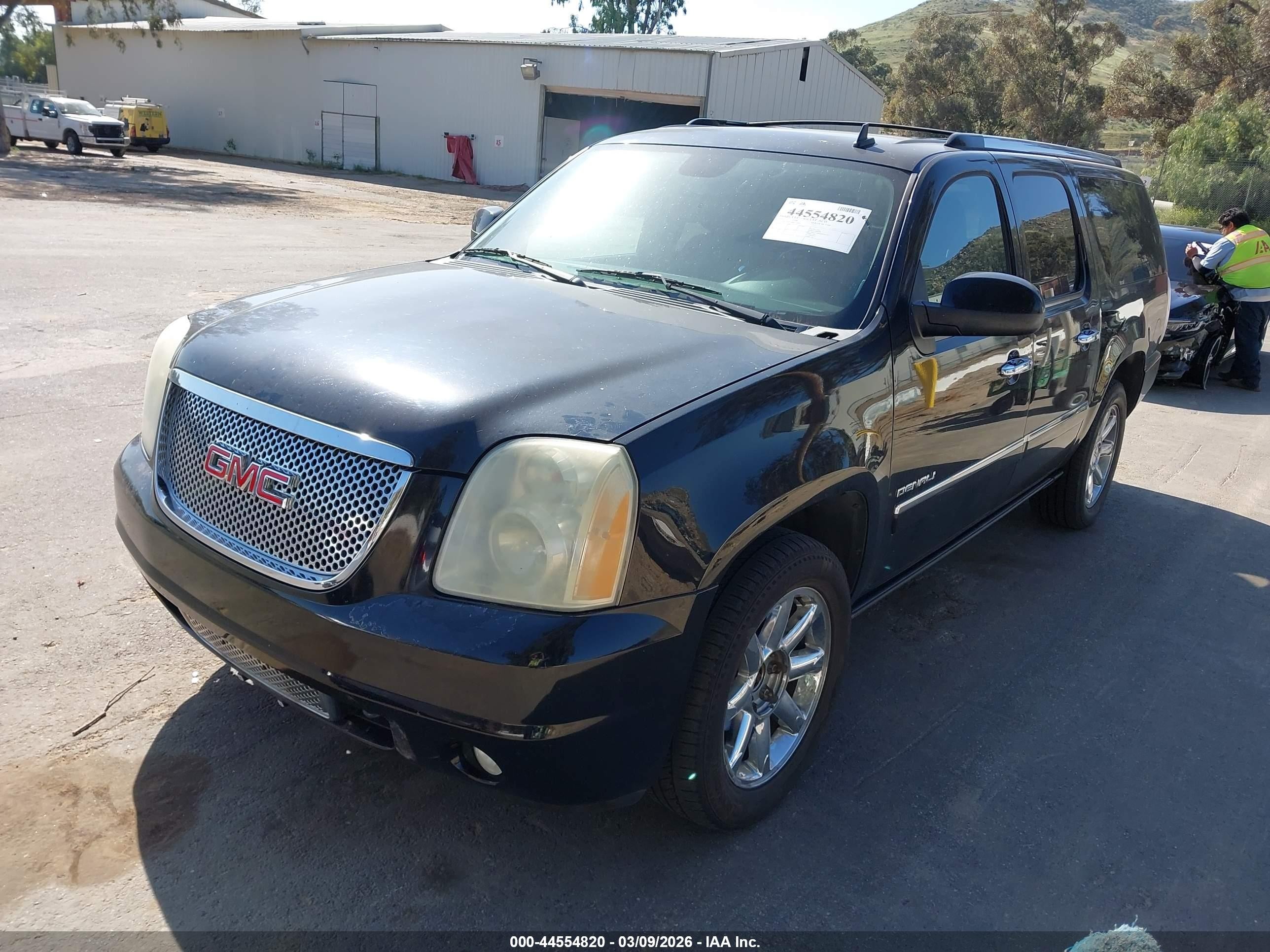 2011 Gmc Yukon Xl 1500 Denali Black vin: 1GKS2MEF8BR127069