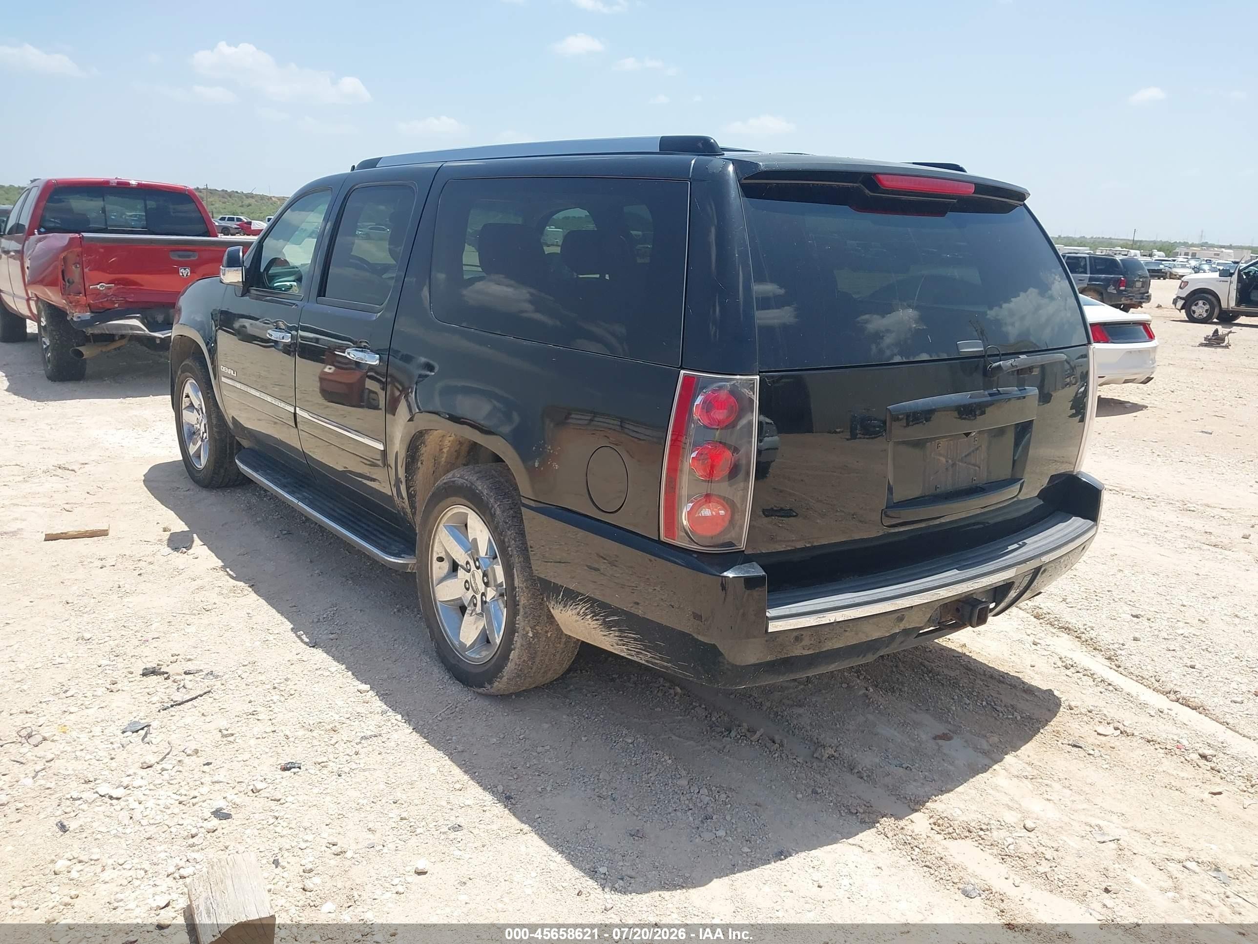 2011 Gmc Yukon Xl 1500 Denali Black vin: 1GKS2MEF8BR203180