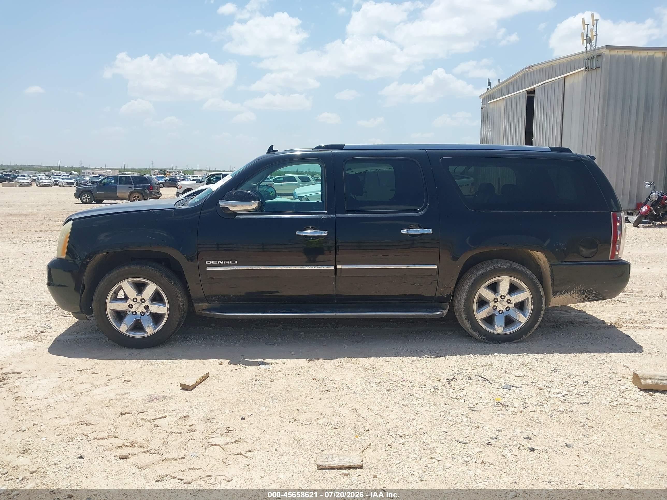 2011 Gmc Yukon Xl 1500 Denali Black vin: 1GKS2MEF8BR203180