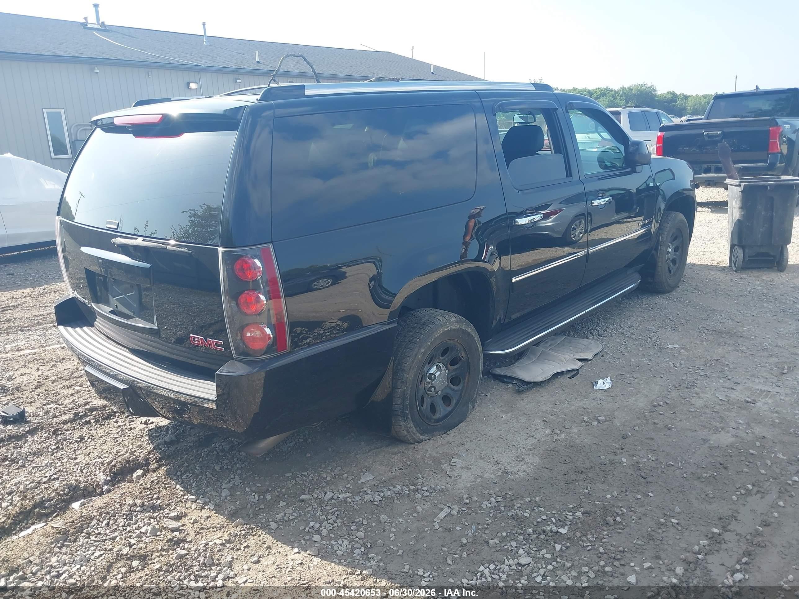2013 Gmc Yukon Xl 1500 Denali Black vin: 1GKS2MEF8DR357584