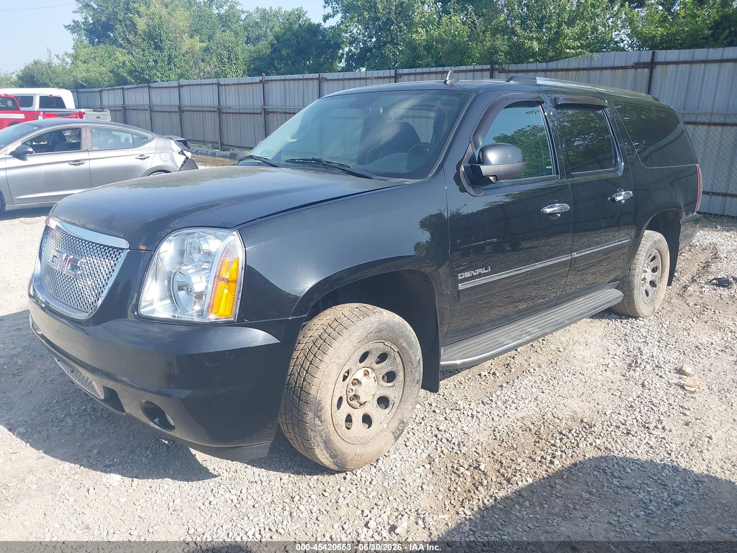 2013 Gmc Yukon Xl 1500 Denali Black vin: 1GKS2MEF8DR357584