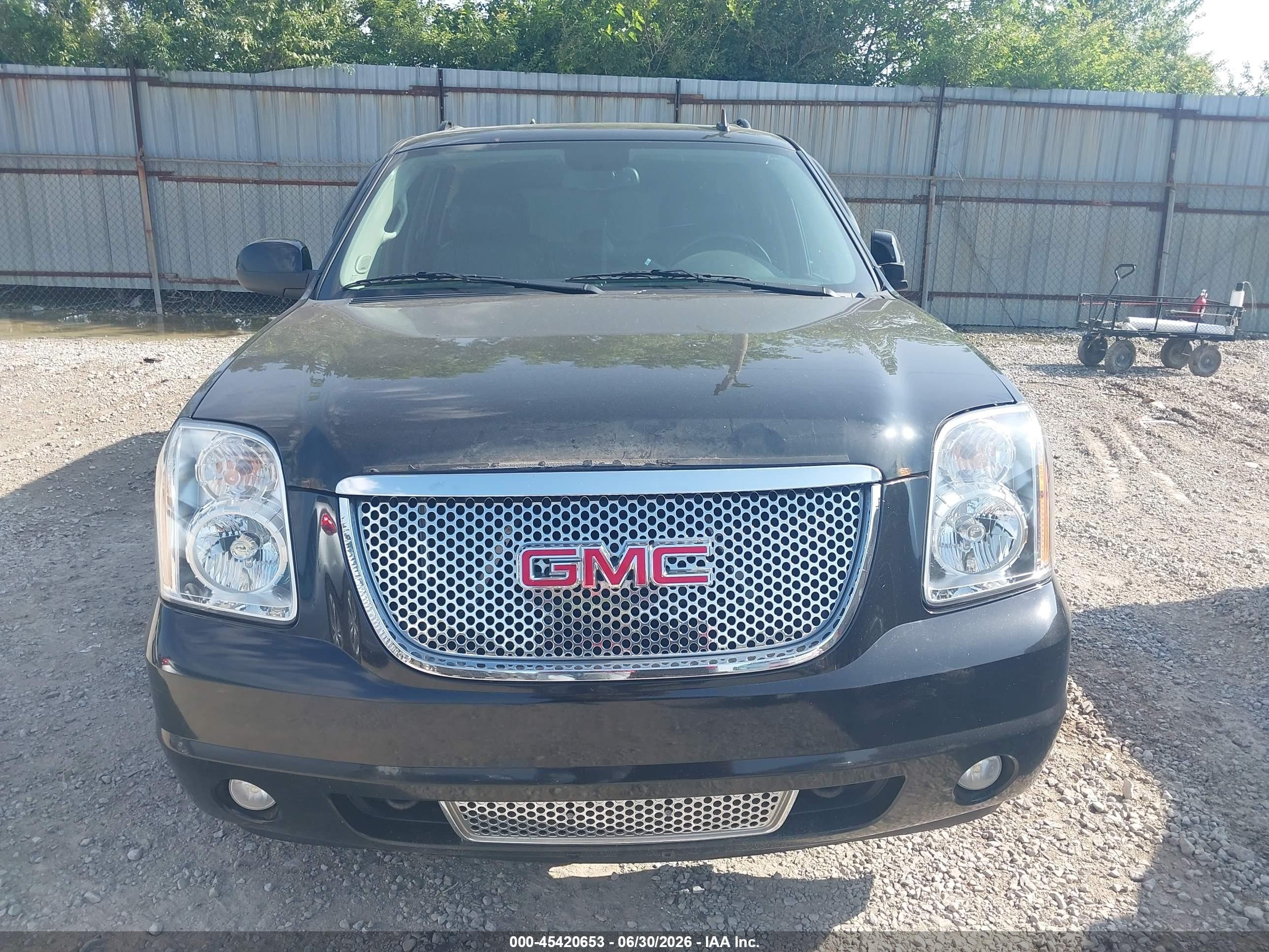 2013 Gmc Yukon Xl 1500 Denali Black vin: 1GKS2MEF8DR357584