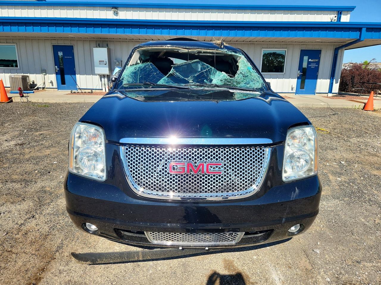 2014 Gmc Yukon Xl Denali Black vin: 1GKS2MEF8ER156656