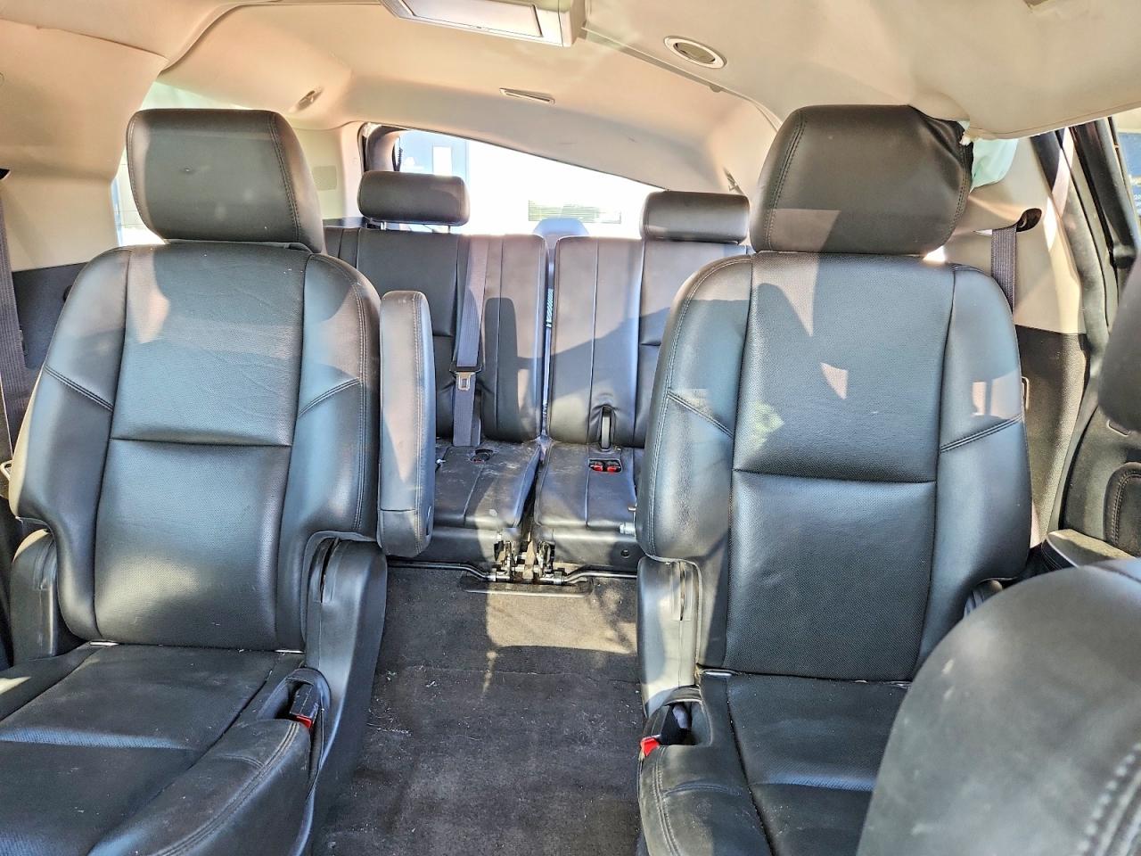 2014 Gmc Yukon Xl Denali Black vin: 1GKS2MEF8ER156656