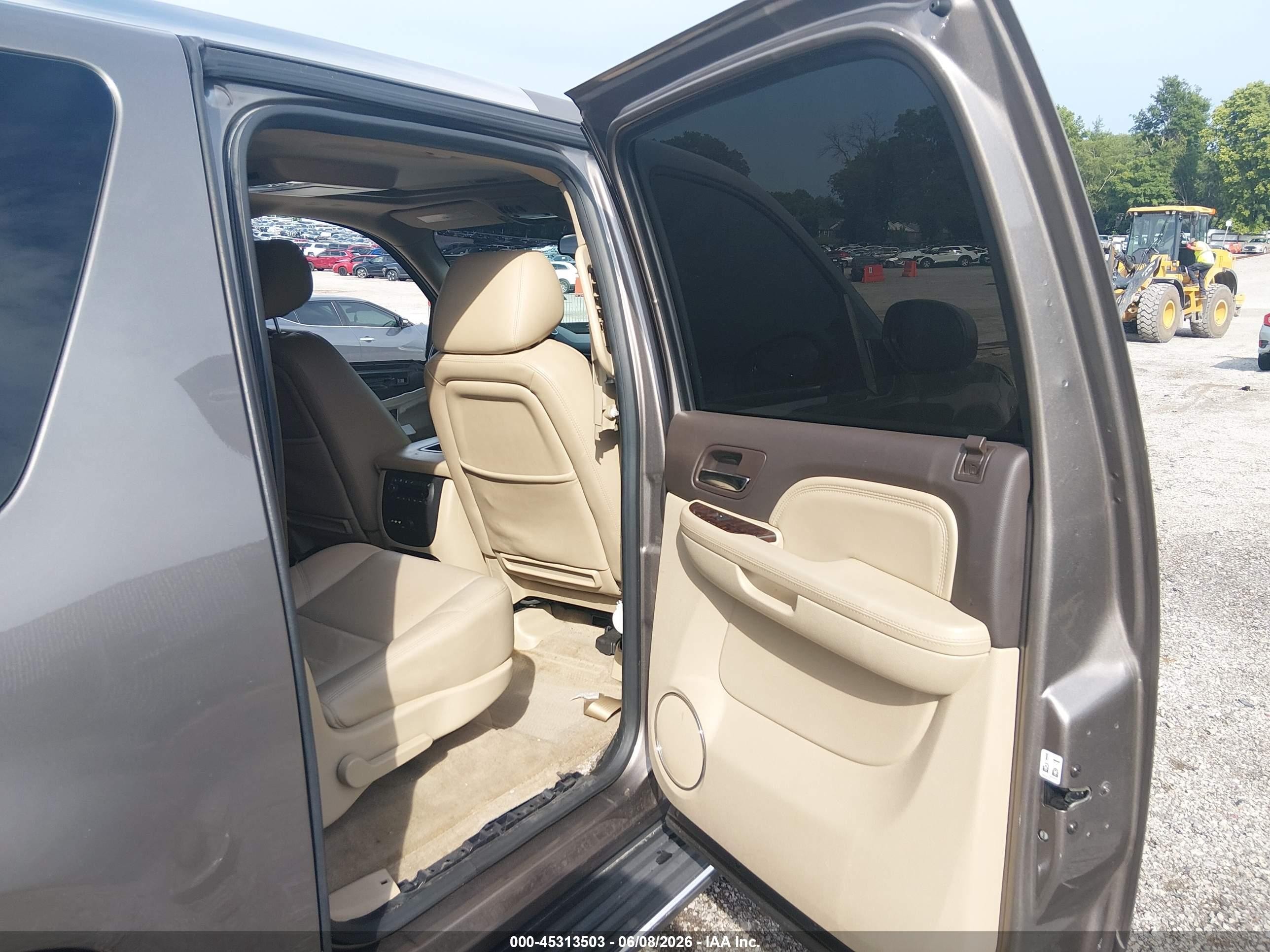 2014 Gmc Yukon Xl 1500 Denali Brown vin: 1GKS2MEF8ER169438