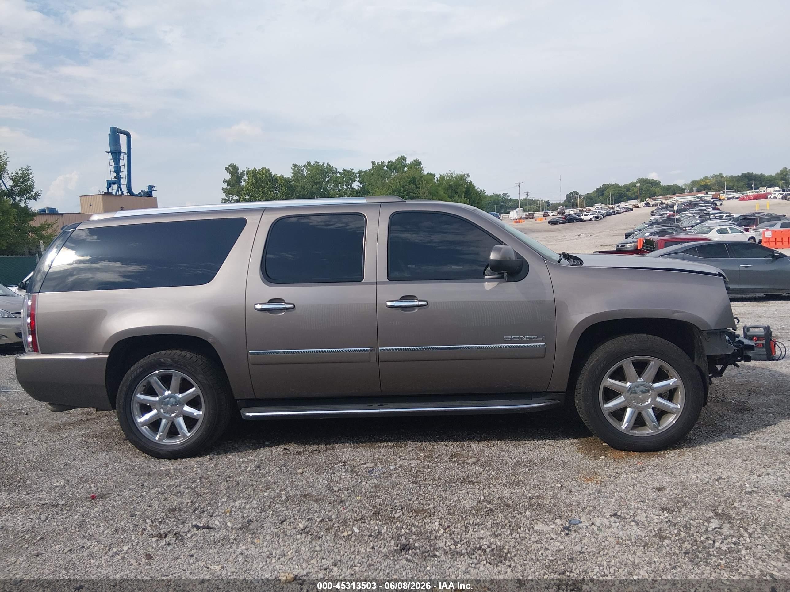 2014 Gmc Yukon Xl 1500 Denali Brown vin: 1GKS2MEF8ER169438