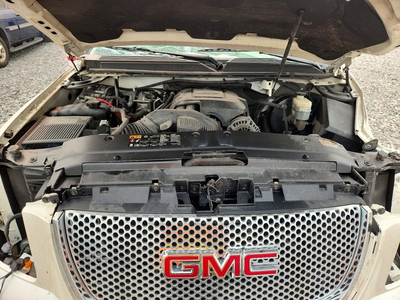 2012 Gmc Yukon Xl Denali White vin: 1GKS2MEF9CR130807