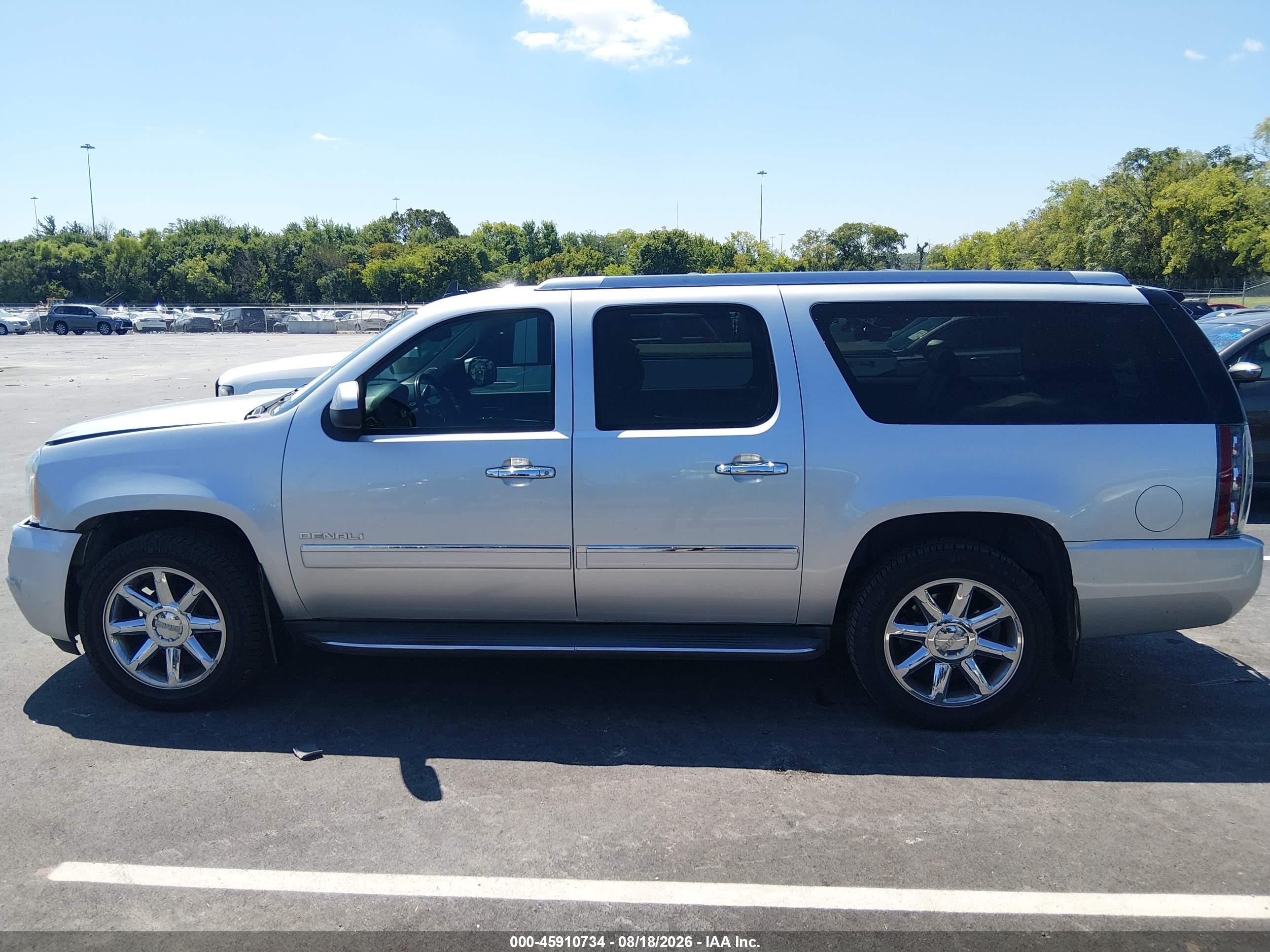2012 Gmc Yukon Xl 1500 Denali Серебряный vin: 1GKS2MEF9CR217297