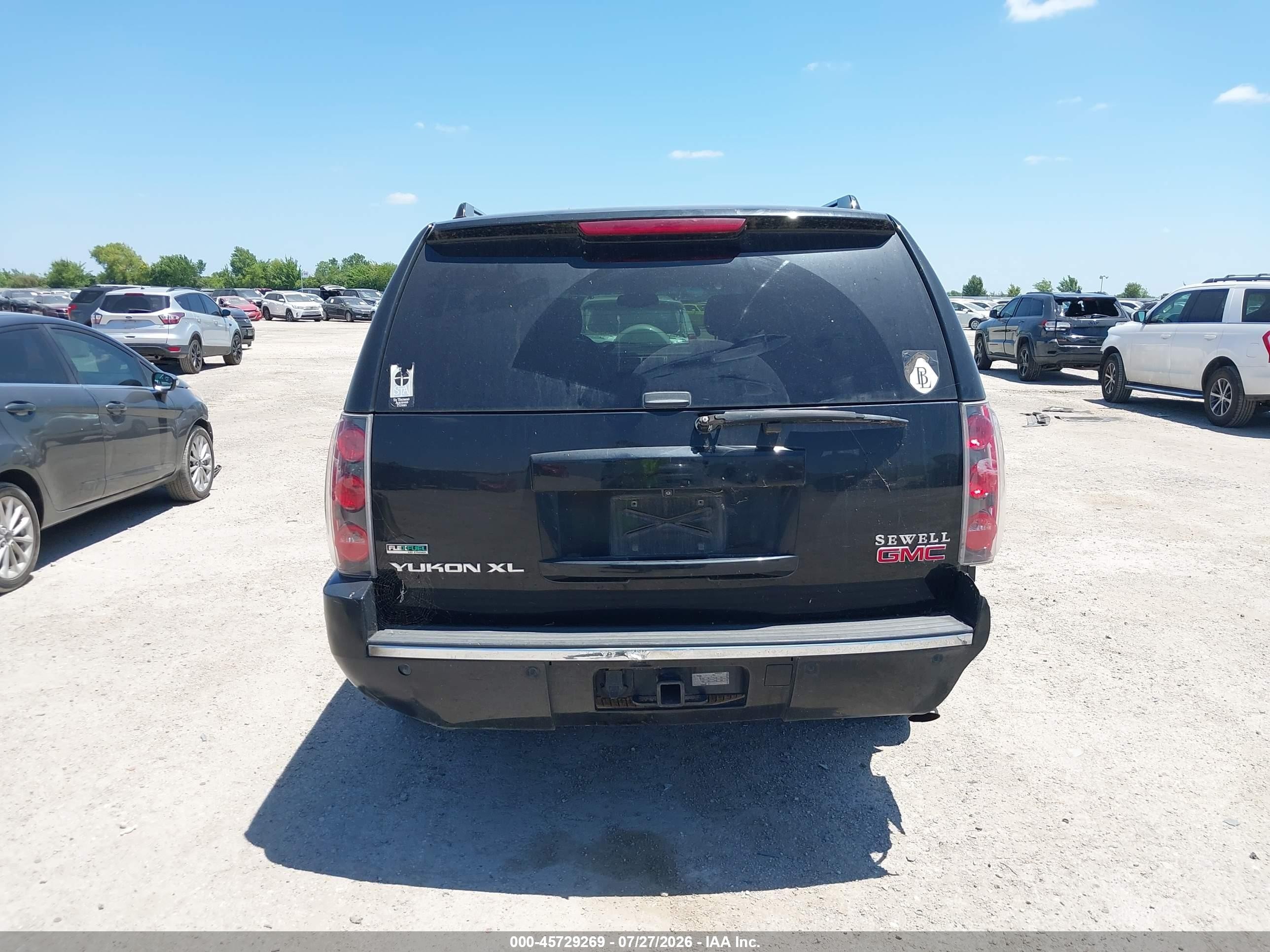 2012 Gmc Yukon Xl 1500 Denali Black vin: 1GKS2MEF9CR264989