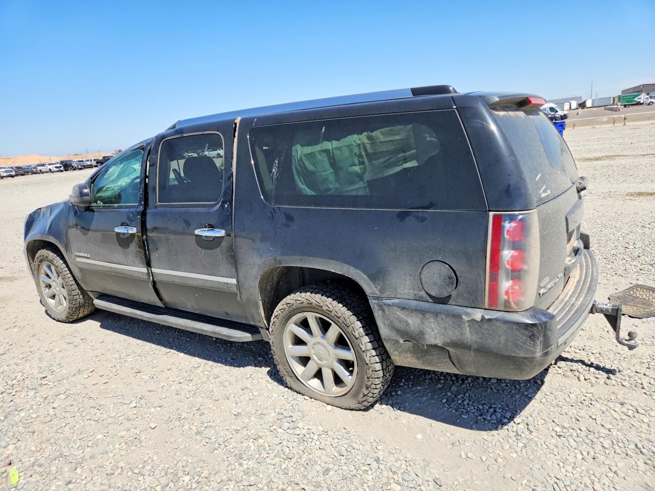 2014 Gmc Yukon Xl Denali Black vin: 1GKS2MEF9ER136478