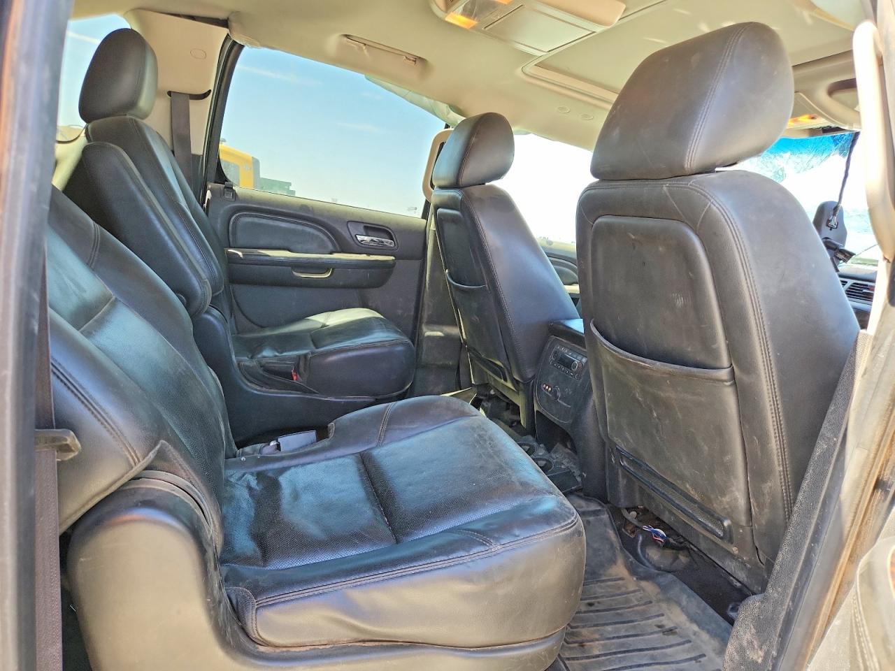 2014 Gmc Yukon Xl Denali Black vin: 1GKS2MEF9ER136478