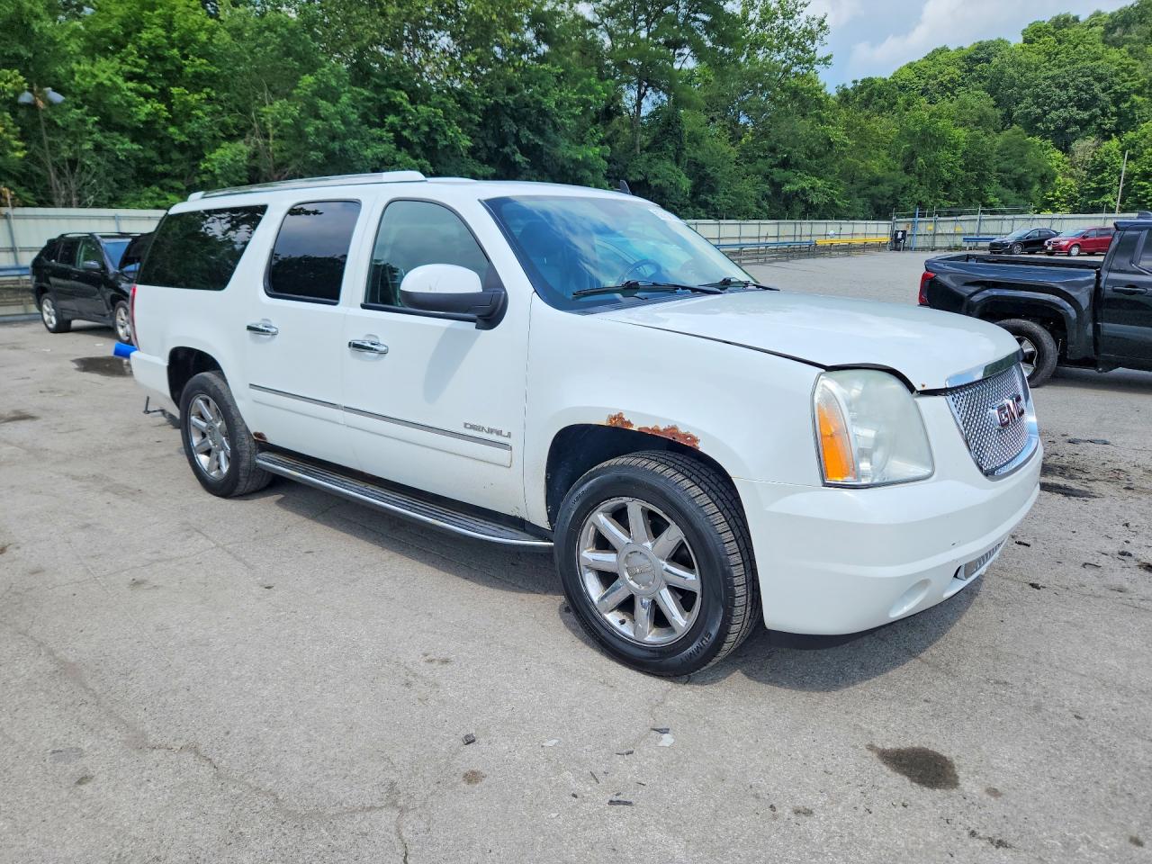 2011 Gmc Yukon Xl Denali White vin: 1GKS2MEFXBR105039