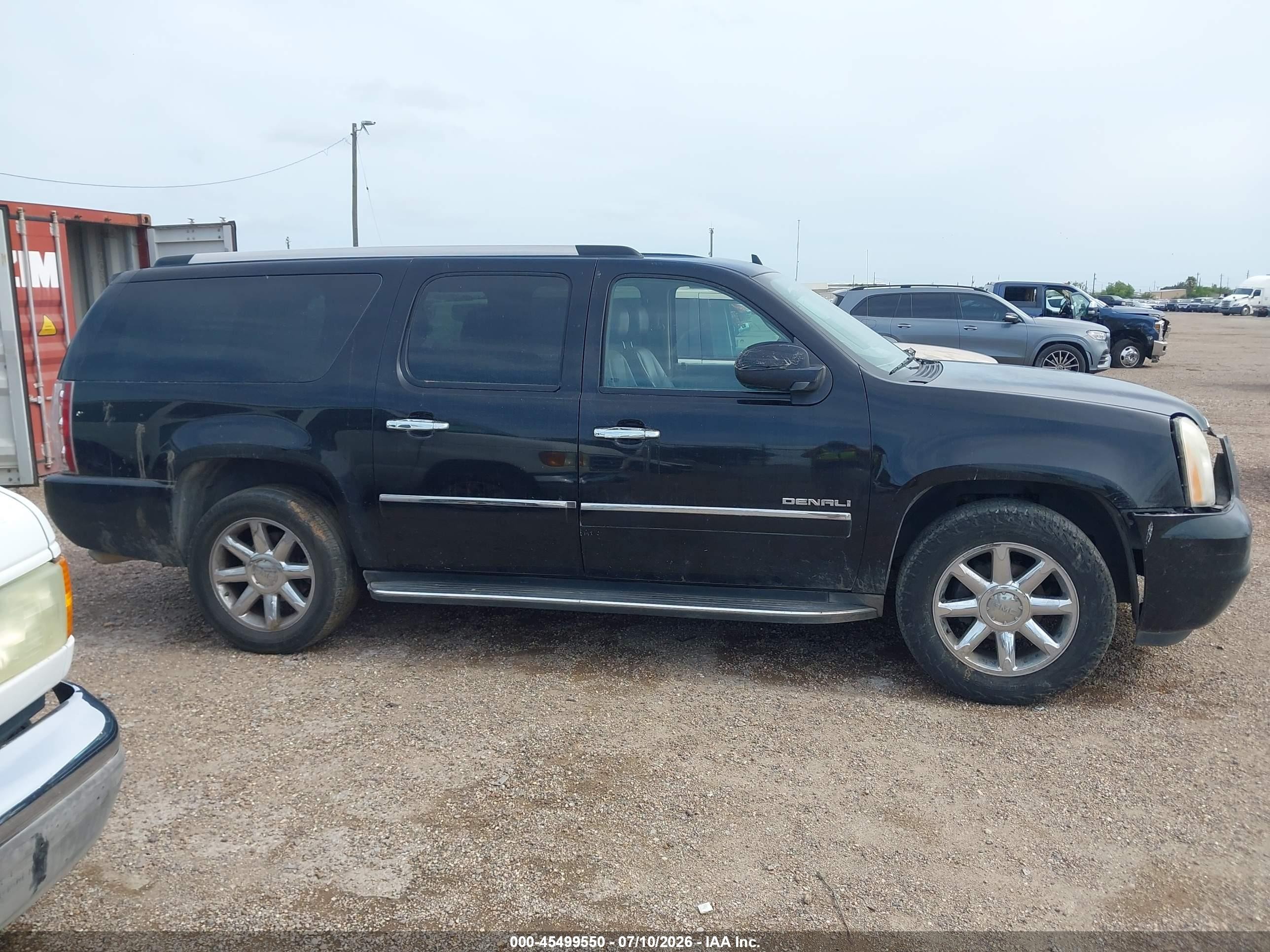 2011 Gmc Yukon Xl 1500 Denali Black vin: 1GKS2MEFXBR261355