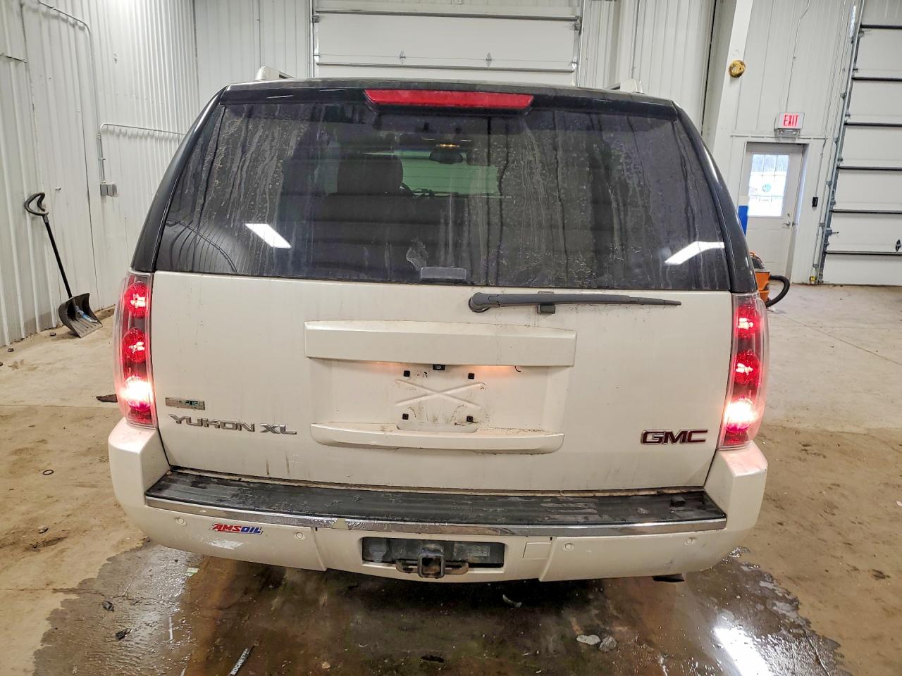 2012 Gmc Yukon Xl Denali Cream vin: 1GKS2MEFXCR112591