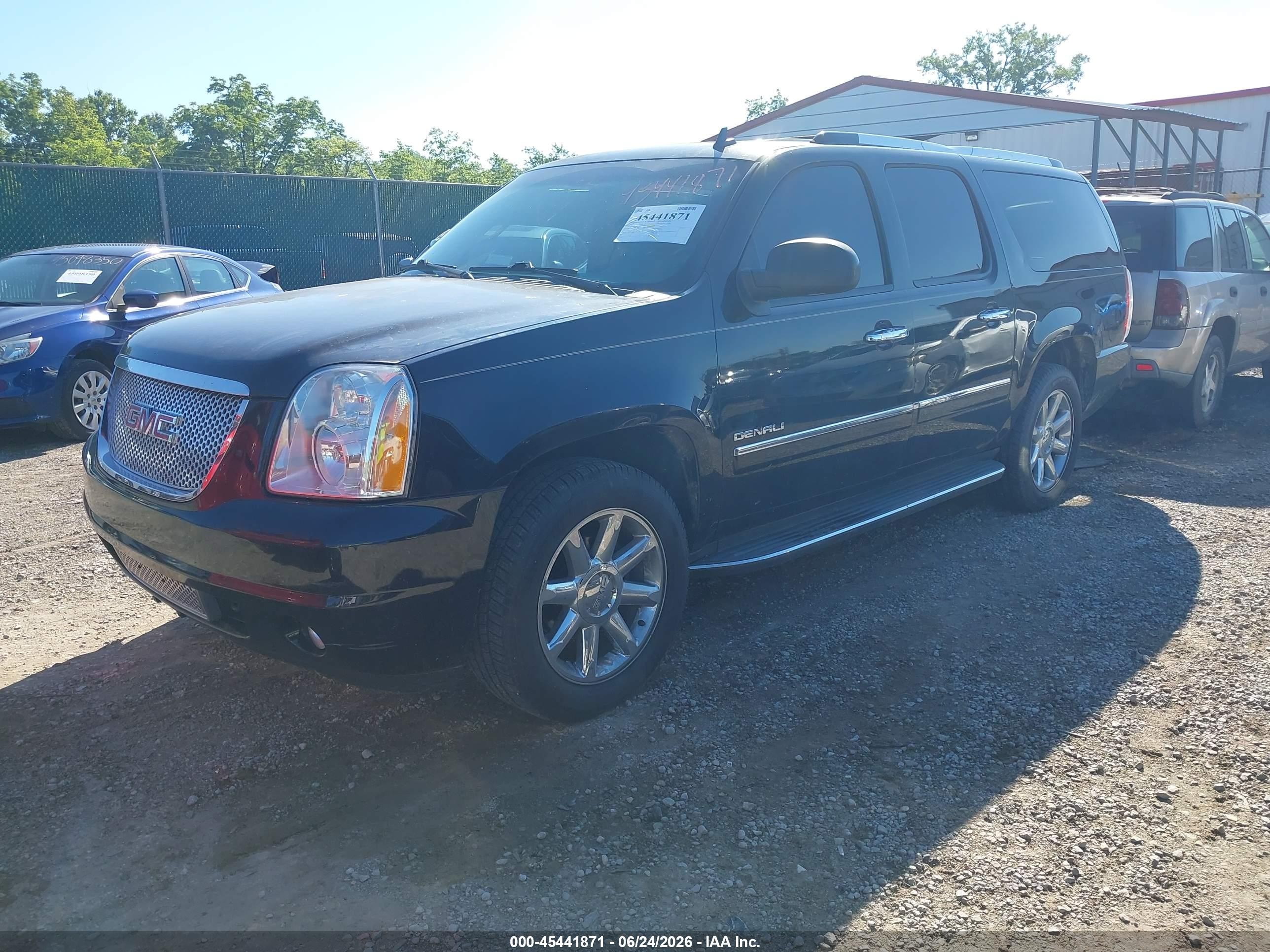 2013 Gmc Yukon Xl 1500 Denali Black vin: 1GKS2MEFXDR167849