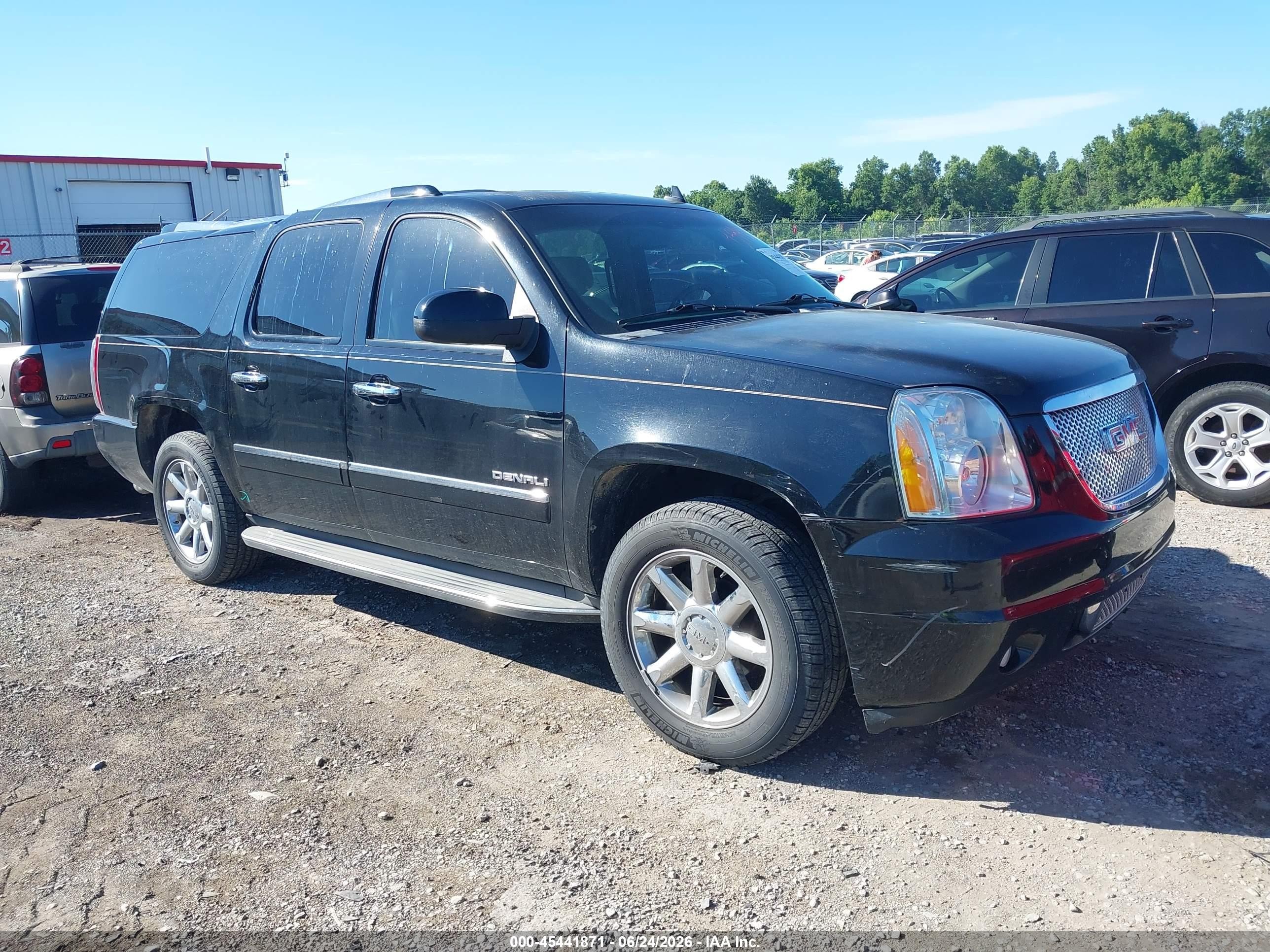2013 Gmc Yukon Xl 1500 Denali Black vin: 1GKS2MEFXDR167849