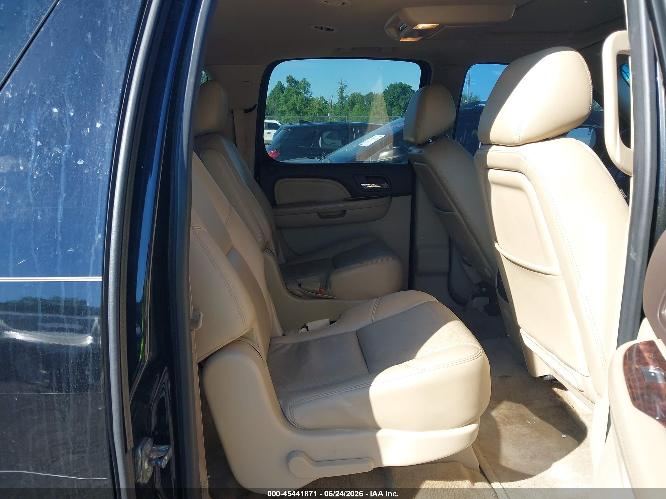 2013 Gmc Yukon Xl 1500 Denali Black vin: 1GKS2MEFXDR167849