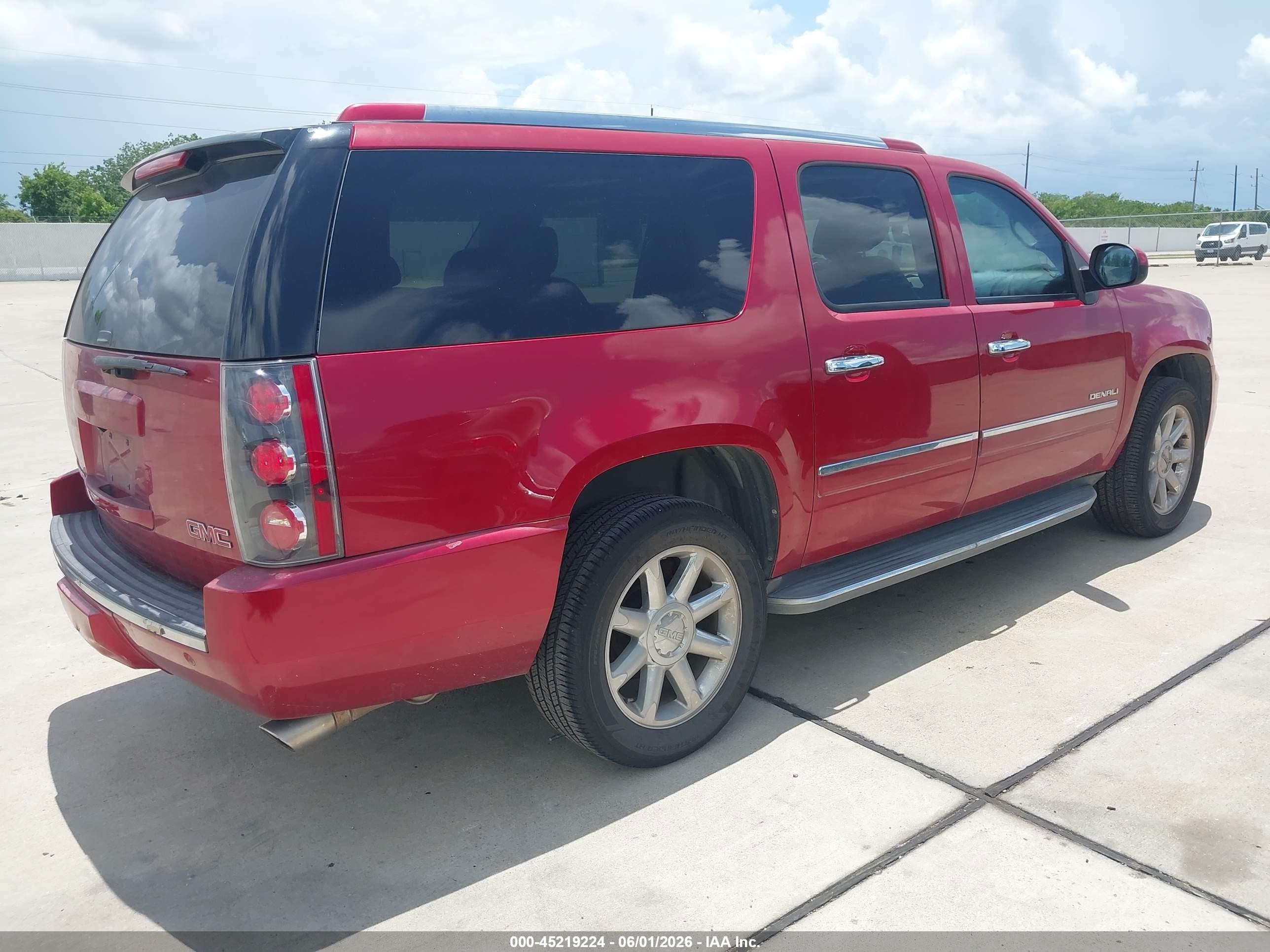2013 Gmc Yukon Xl 1500 Denali Red vin: 1GKS2MEFXDR234319