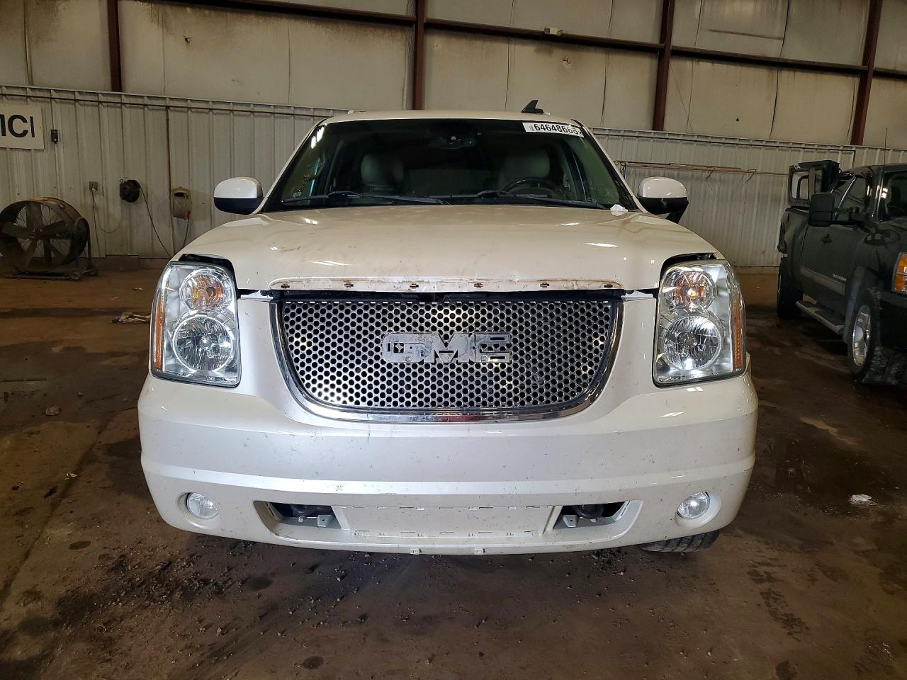 2013 Gmc Yukon Xl Denali White vin: 1GKS2MEFXDR291541