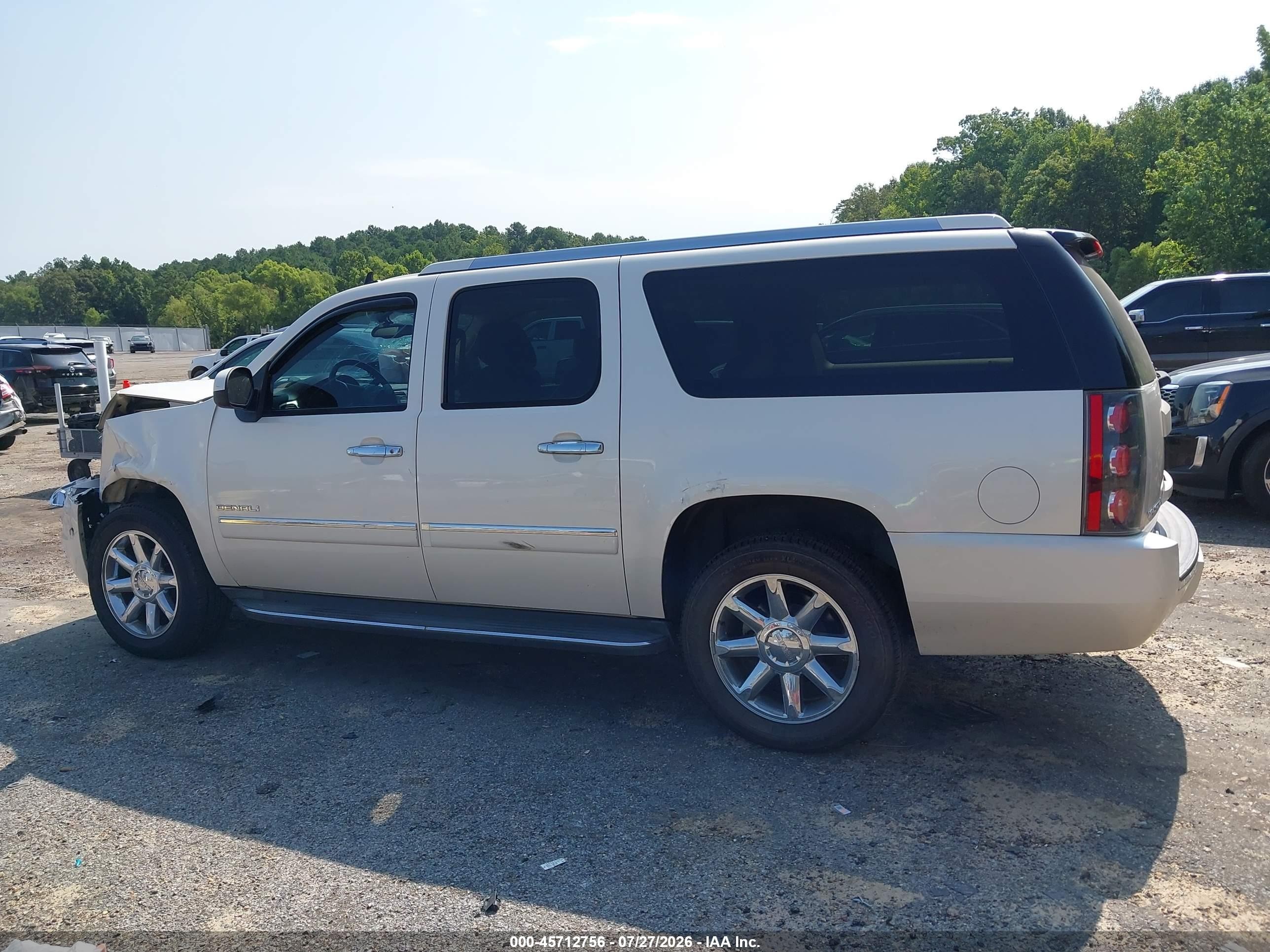 2013 Gmc Yukon Xl 1500 Denali Белый vin: 1GKS2MEFXDR364276