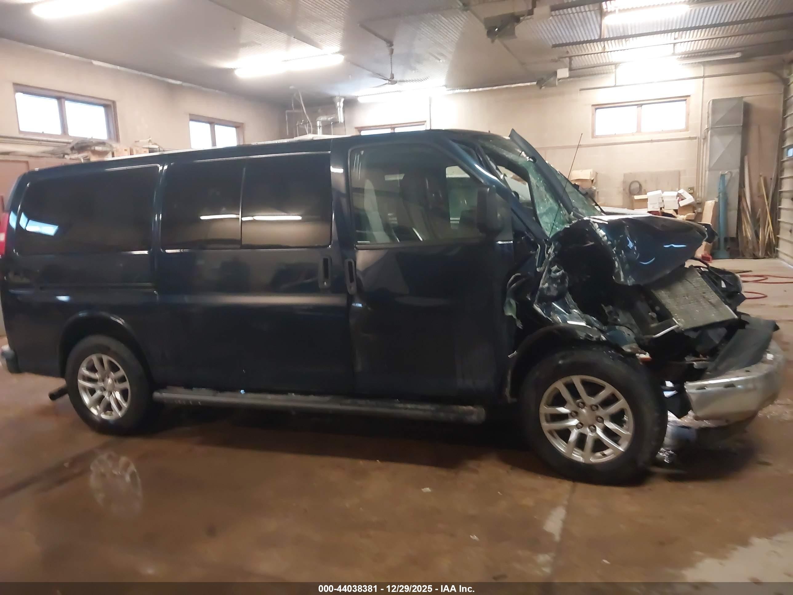 2014 Gmc Savana 1500 Lt Dark Blue vin: 1GKS8CF46E1181236