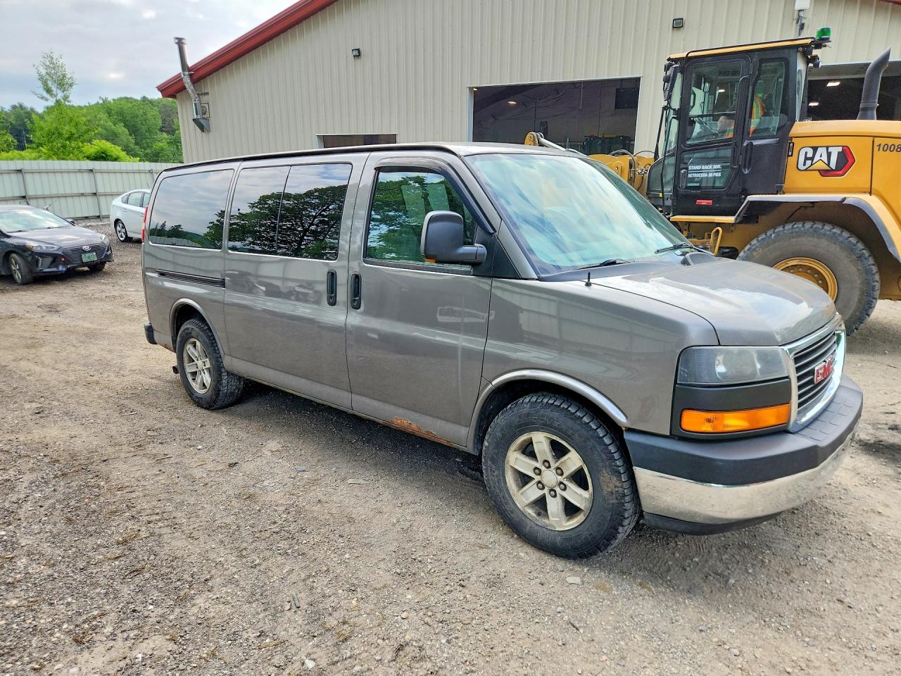 2012 Gmc Savana G1500 Lt Gray vin: 1GKS8CF49C1118886