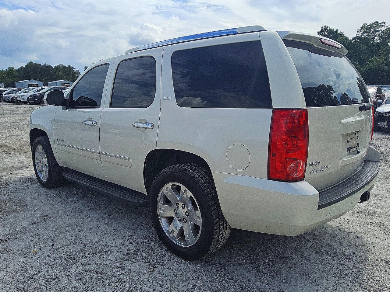 2010 Gmc Yukon Slt Cream vin: 1GKUCCE04AR288352