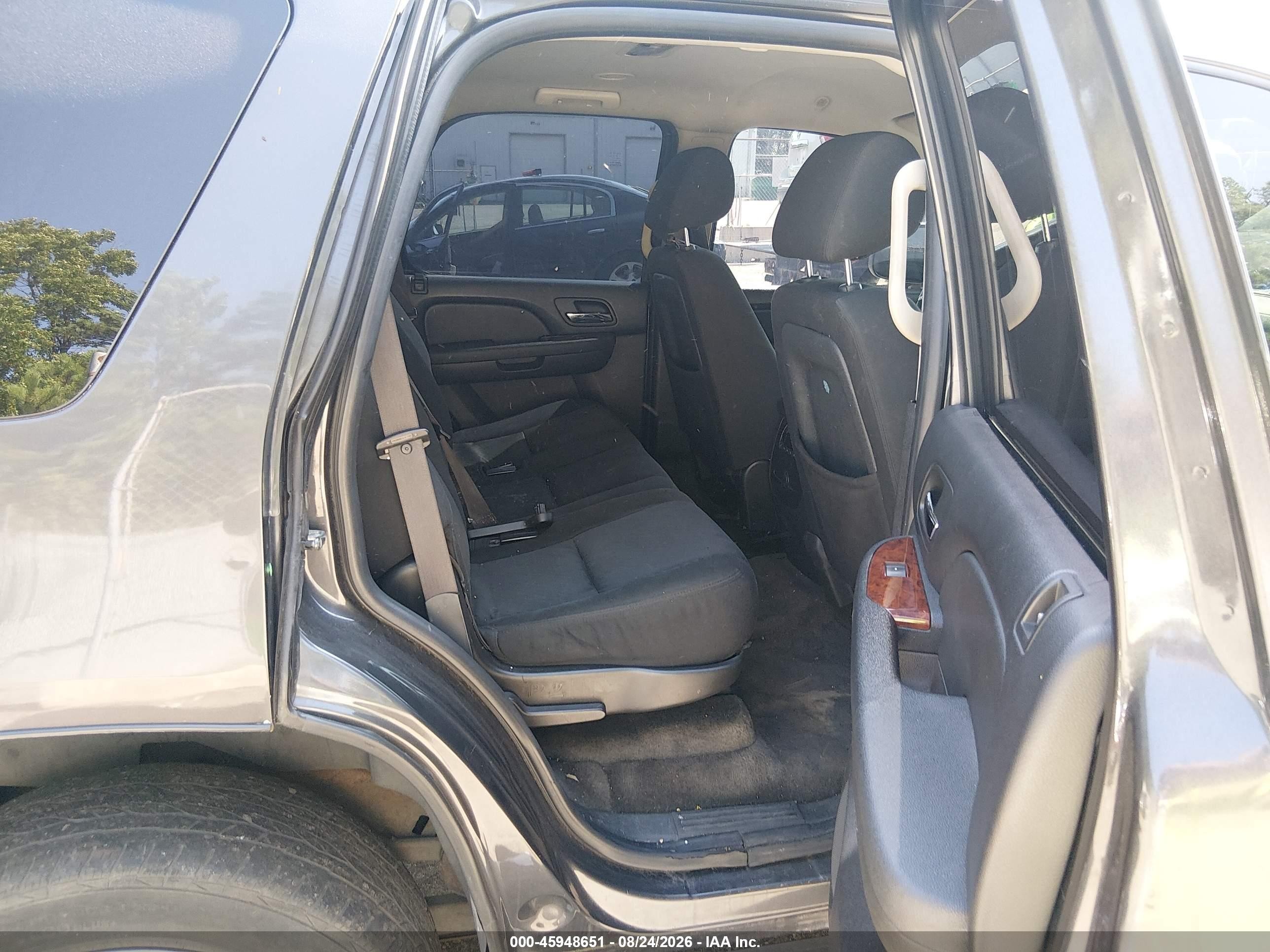 2010 Gmc Yukon Sle Серый vin: 1GKUKAE02AR164670