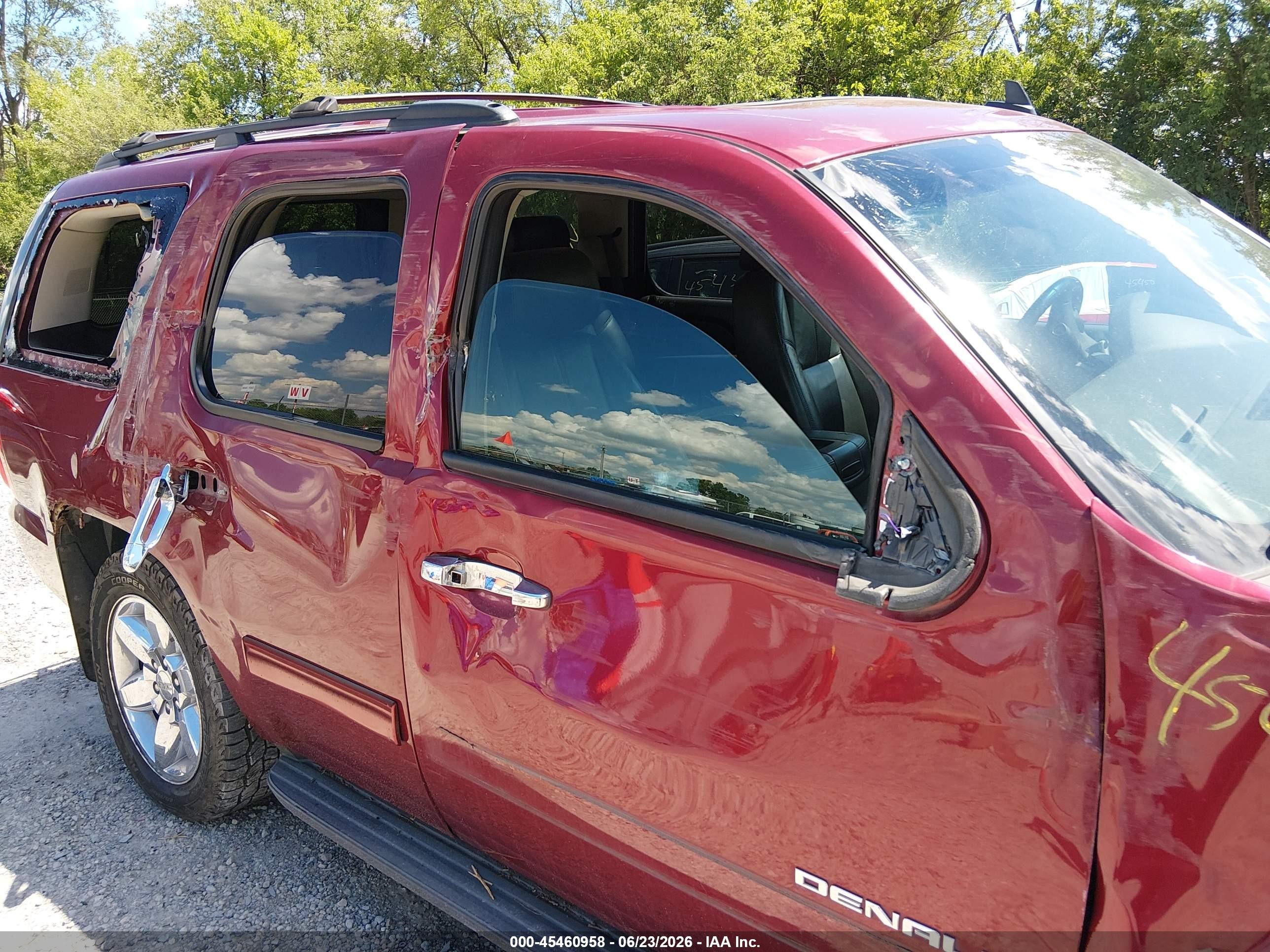 2010 Gmc Yukon Slt Red vin: 1GKUKCE00AR143568