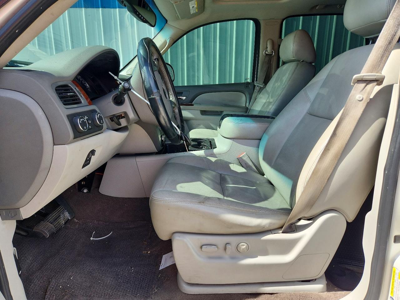 2010 Gmc Yukon Slt Cream vin: 1GKUKCE01AR282057