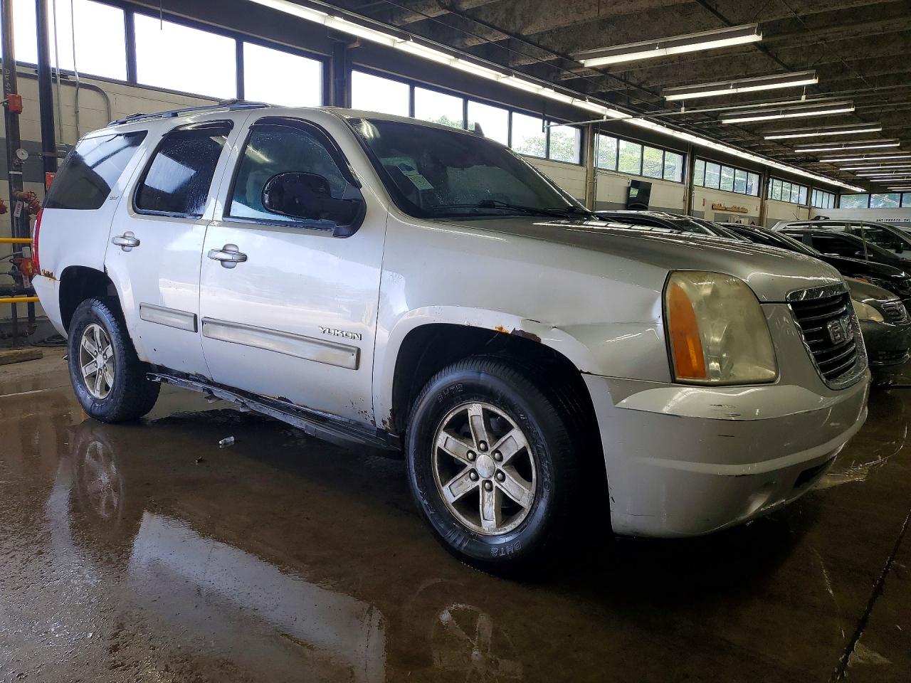 2010 Gmc Yukon Slt Silver vin: 1GKUKCE04AR123369