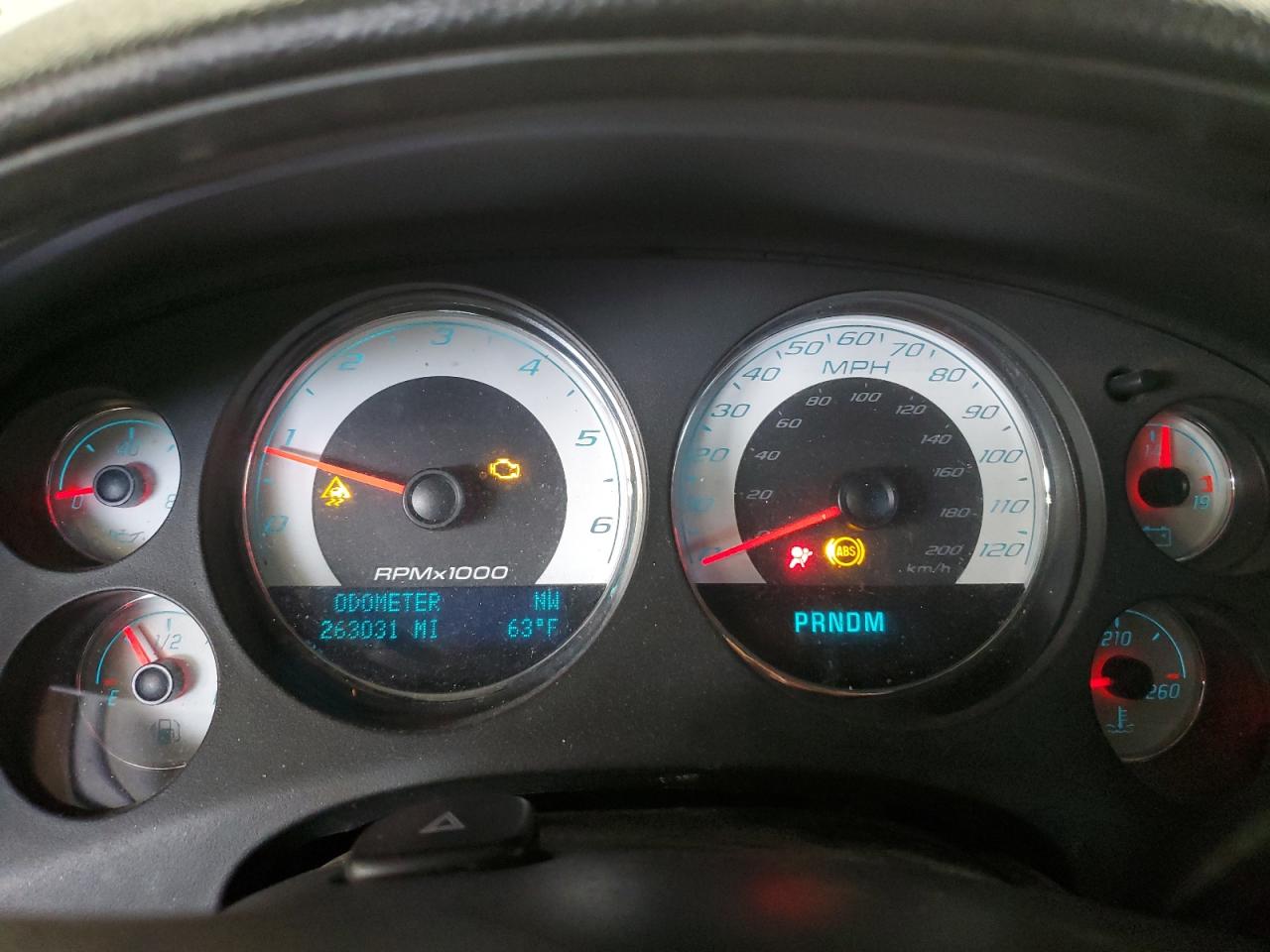 2010 Gmc Yukon Slt Silver vin: 1GKUKCE04AR123369 Damage: Warning Light - Engine, On, Unacceptable