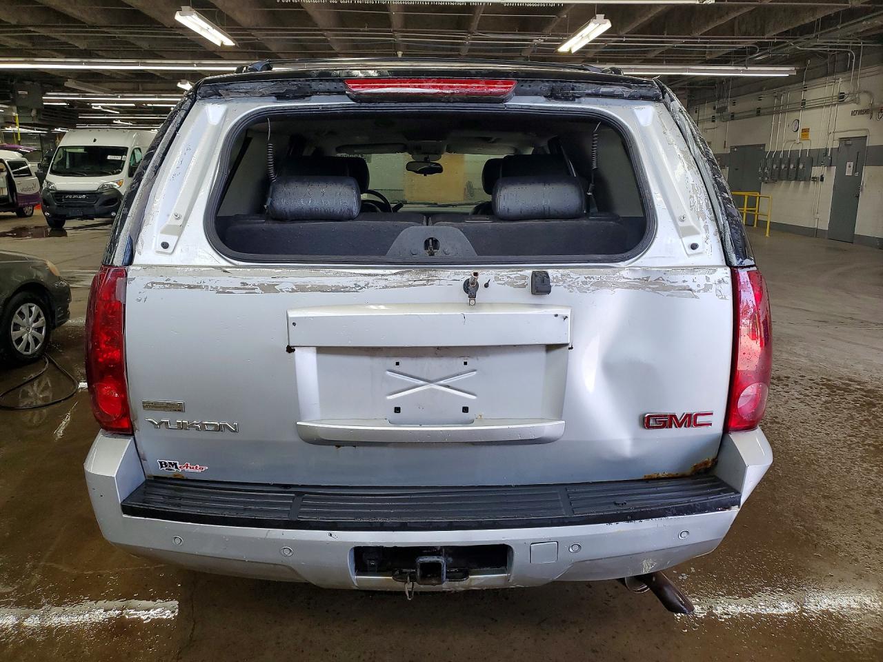 2010 Gmc Yukon Slt Silver vin: 1GKUKCE04AR123369