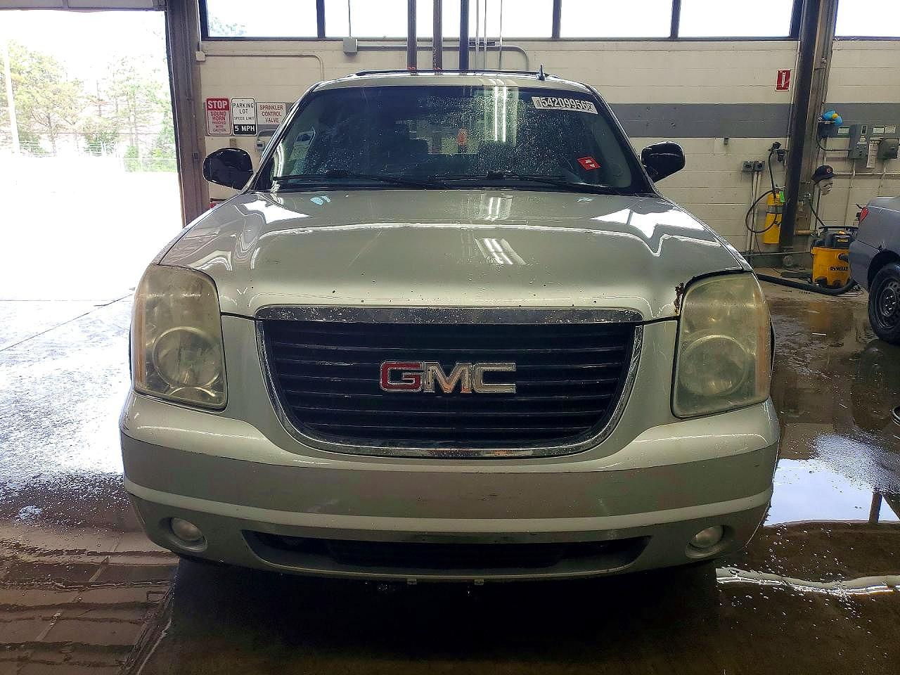 2010 Gmc Yukon Slt Серебряный vin: 1GKUKCE04AR123369