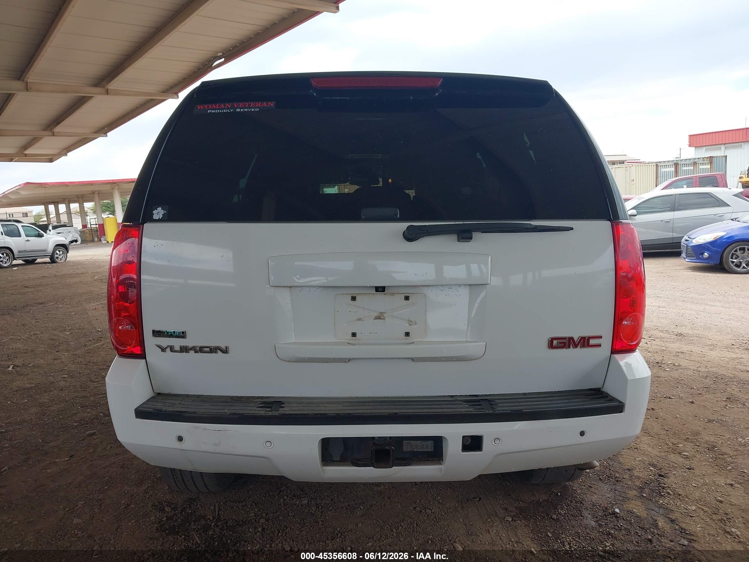 2010 Gmc Yukon Slt White vin: 1GKUKCE05AR272454