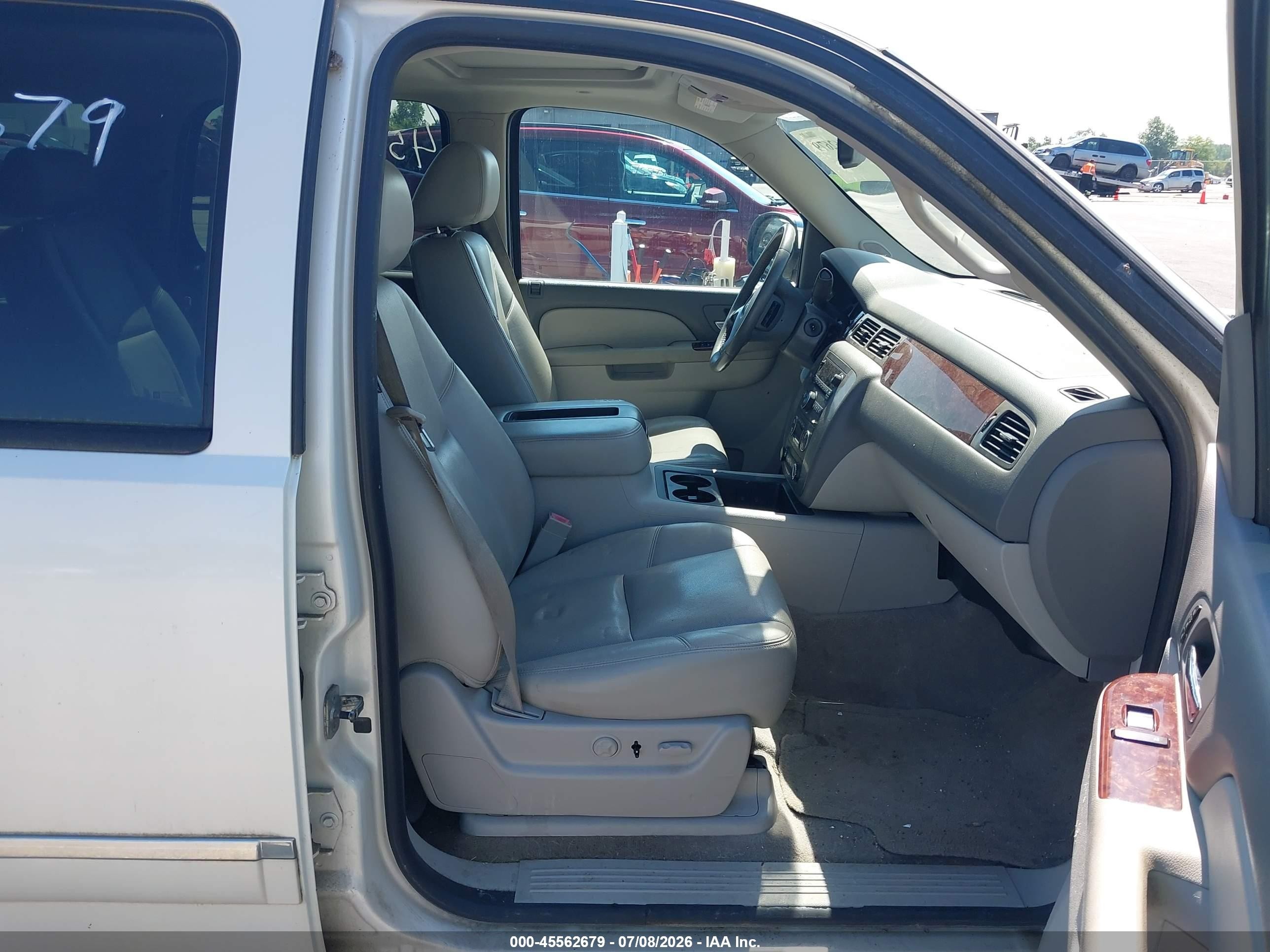 2010 Gmc Yukon Slt White vin: 1GKUKCE07AR209291